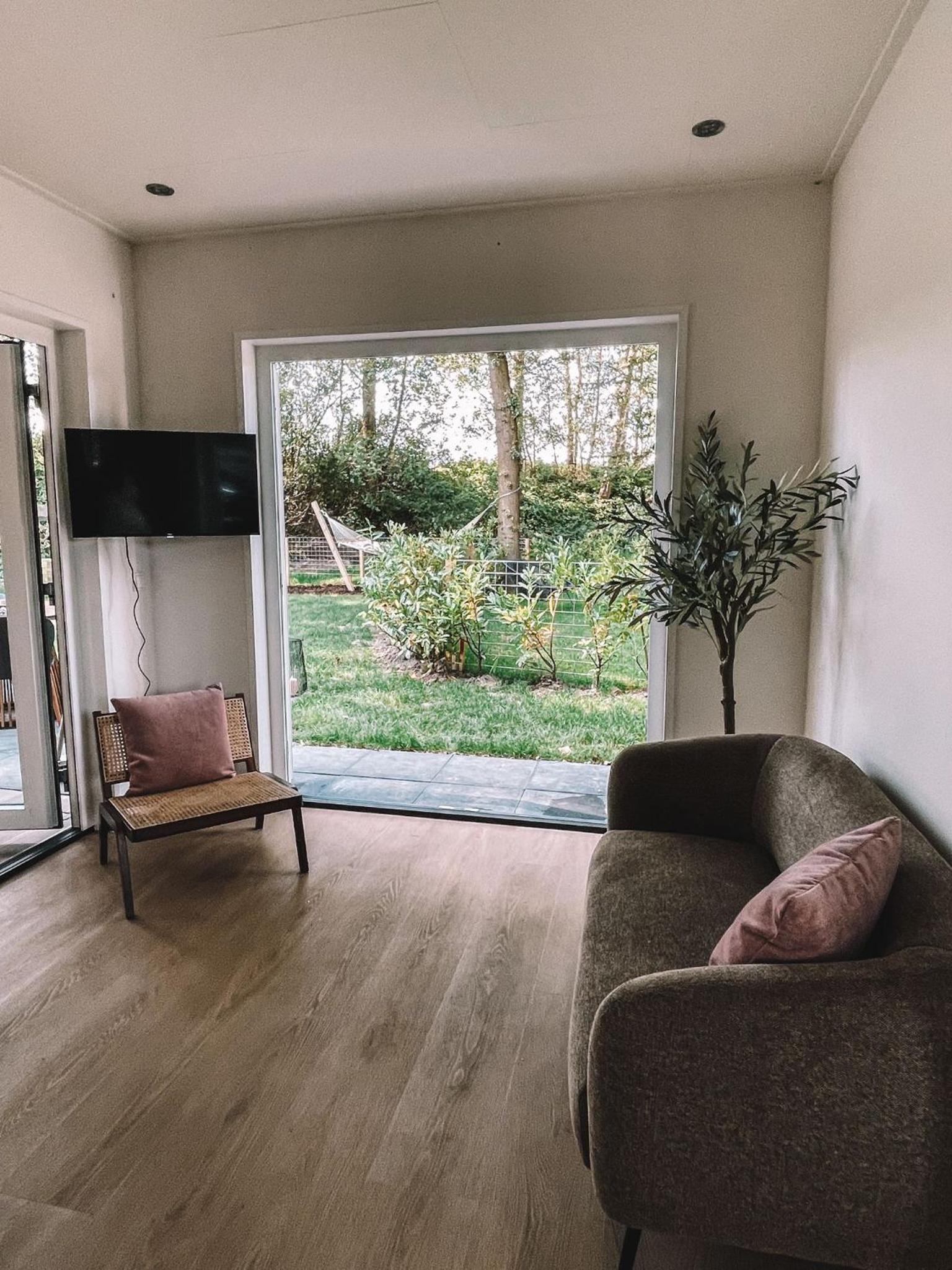 Modern Tiny House Sari in Zeeland near the sea view 3