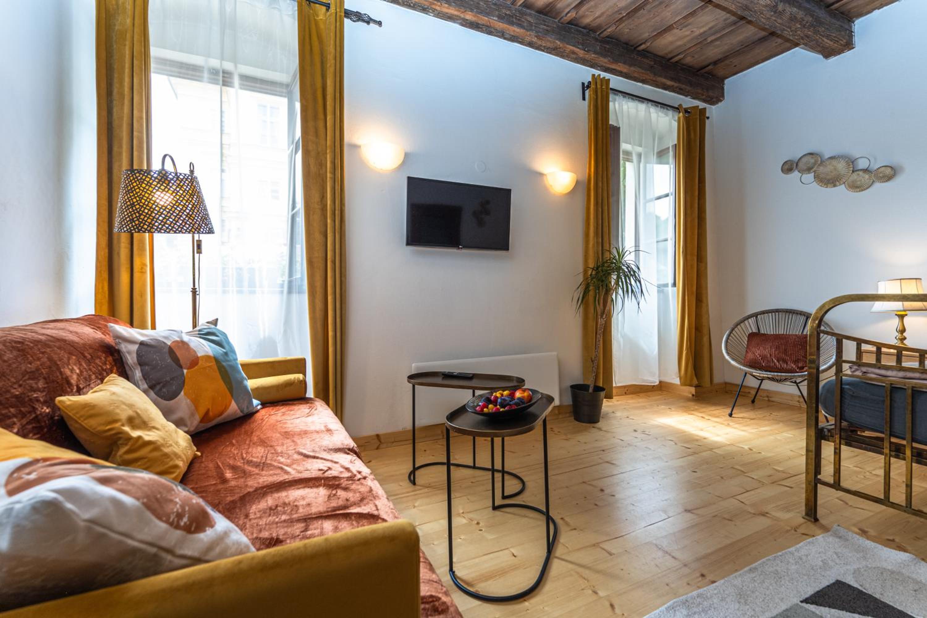 Apartment DeLuxe