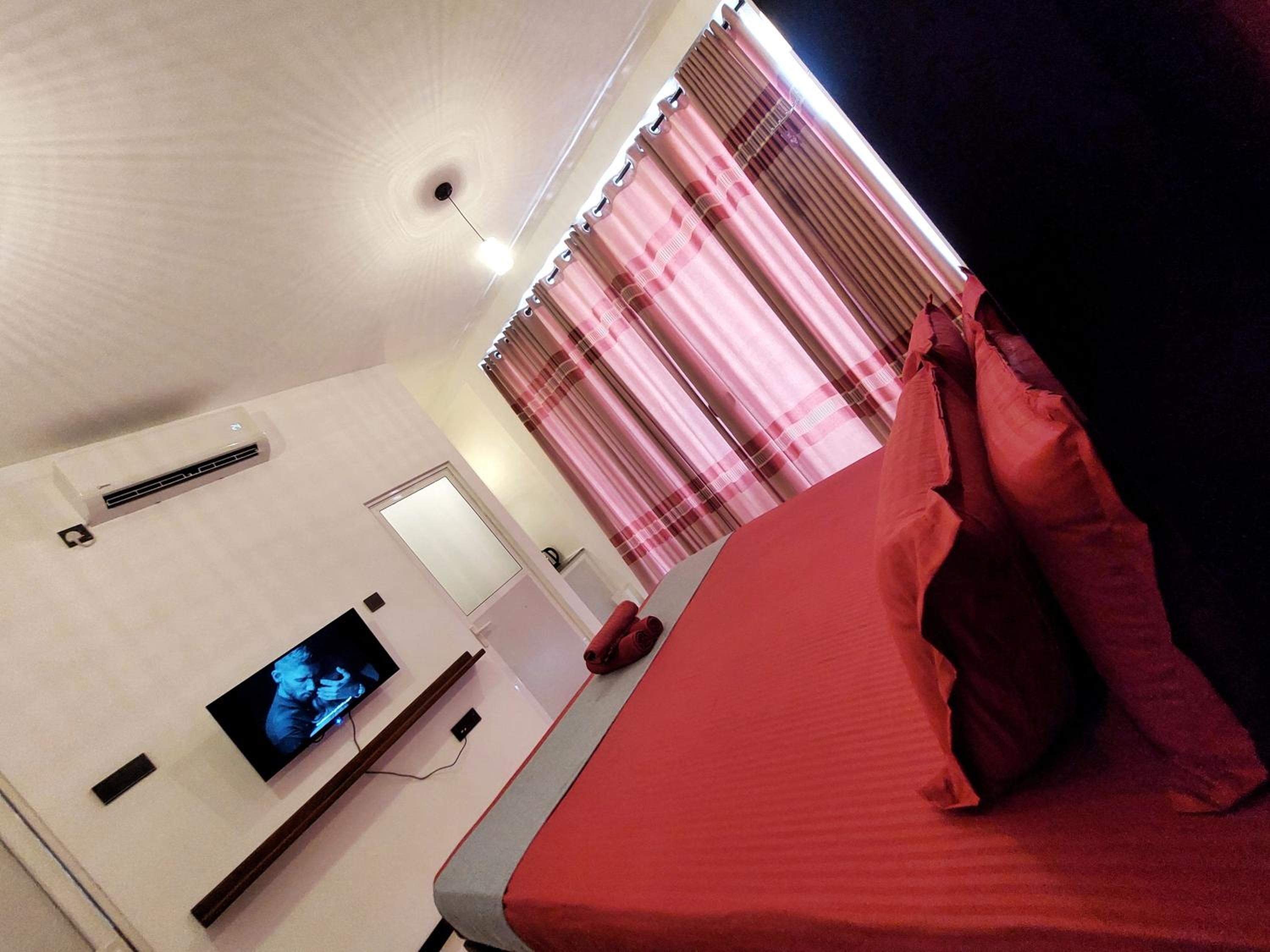 CHEN VILLA - Near Airport