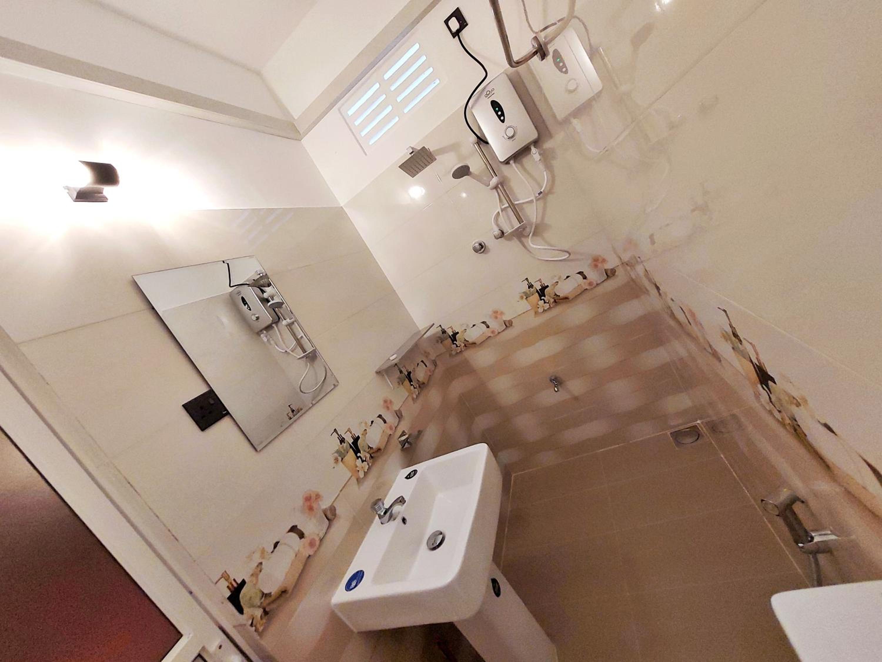 CHEN VILLA - Near Airport