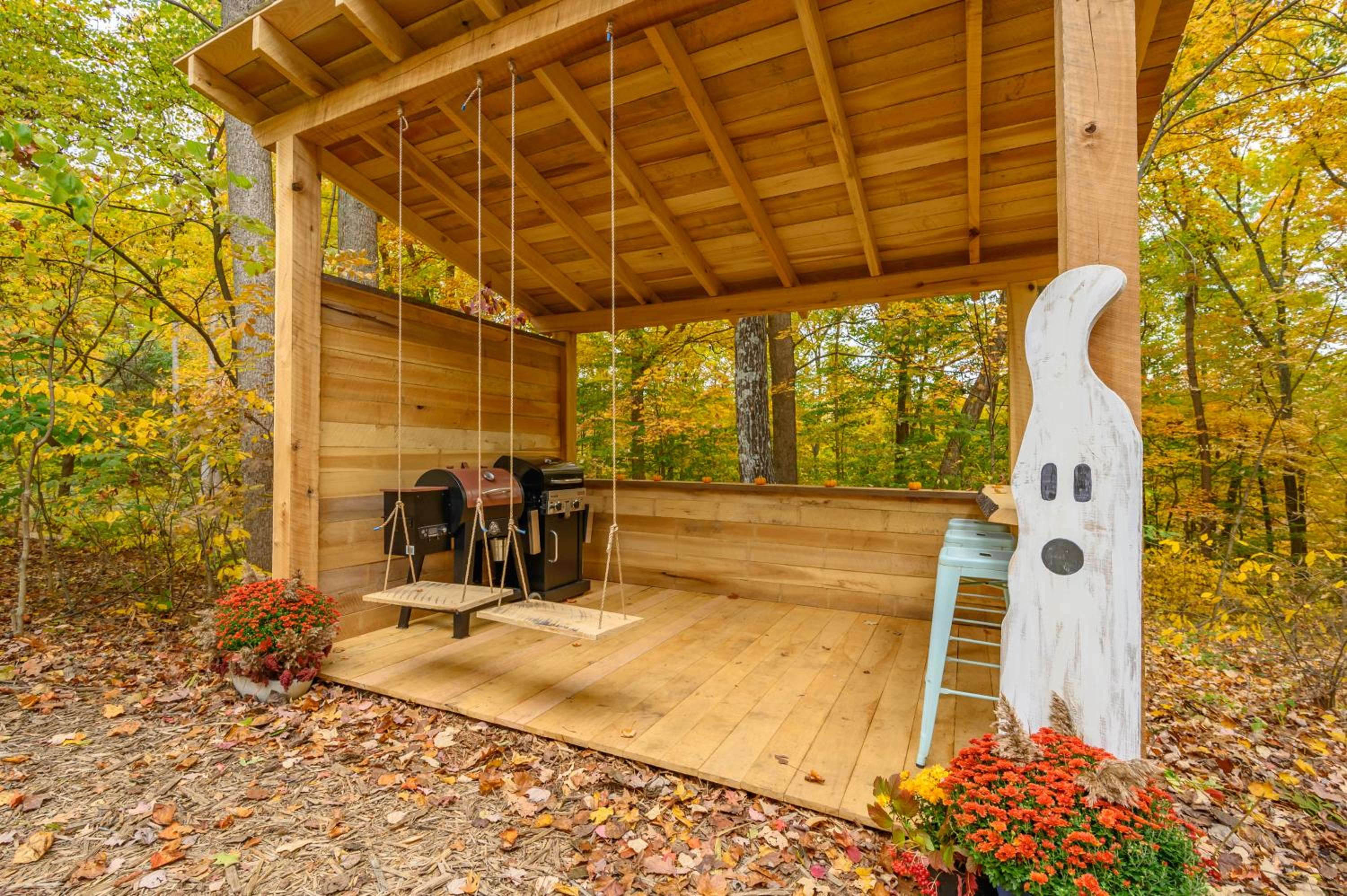 Cabin Porch Paradises