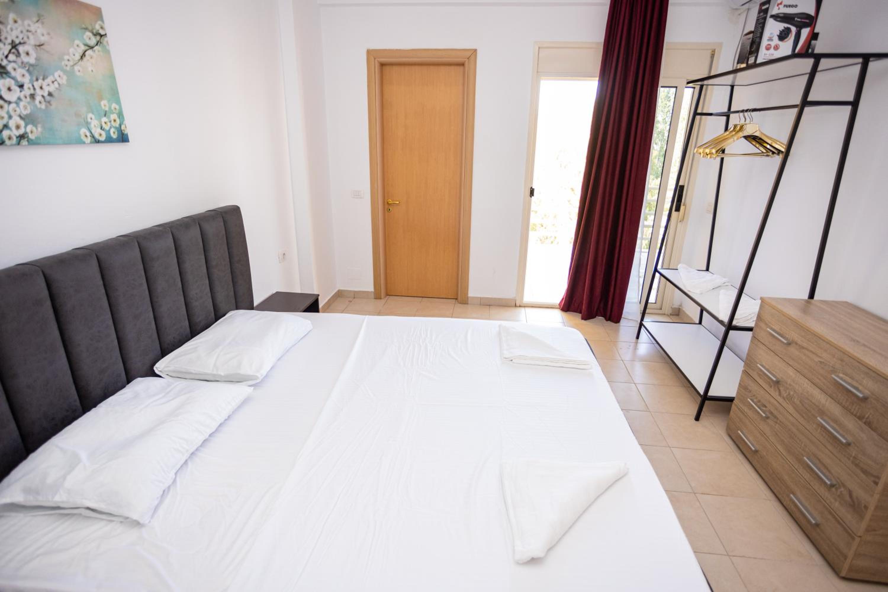 Emigres Apartments Vlore