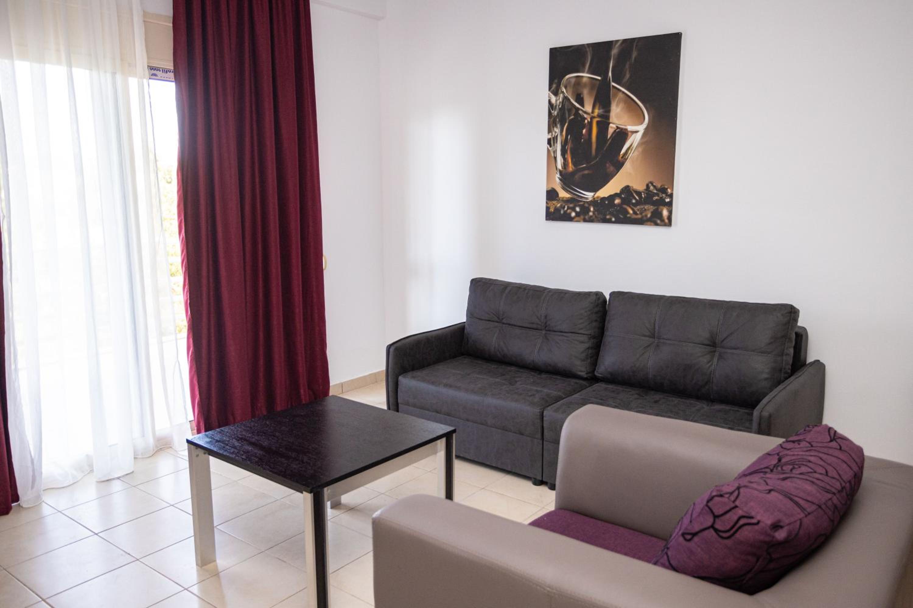 Emigres Apartments Vlore
