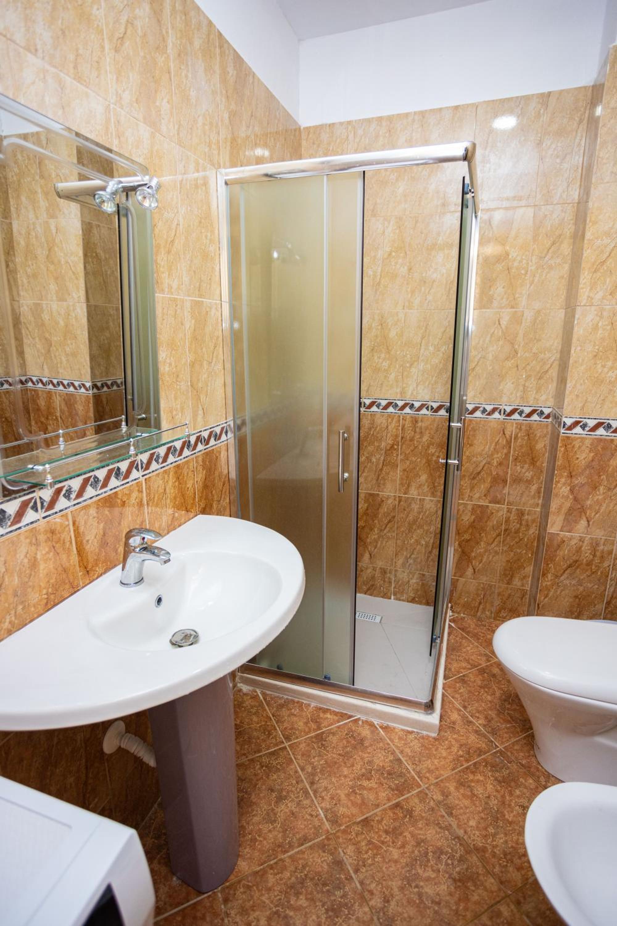 Emigres Apartments Vlore