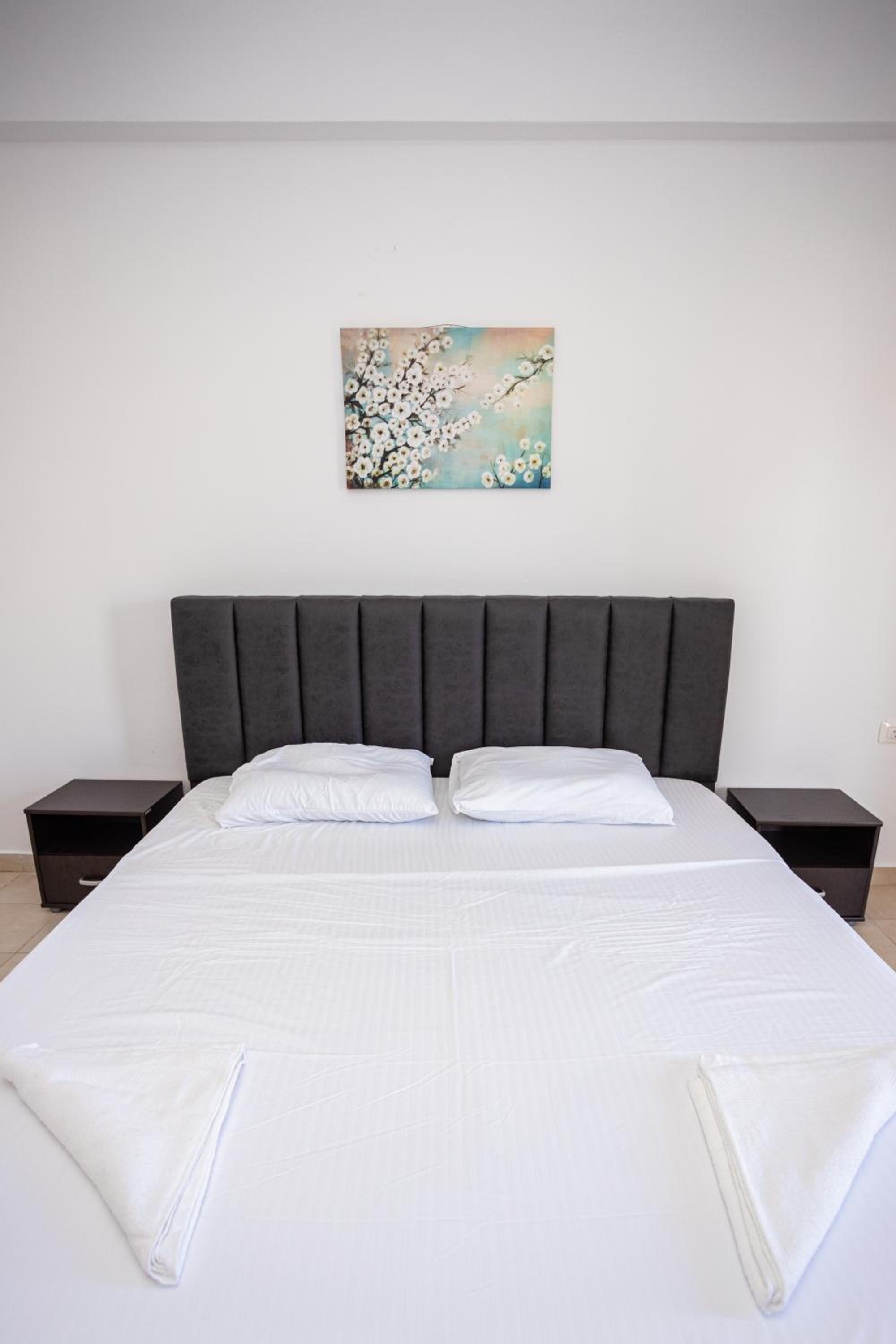 Emigres Apartments Vlore