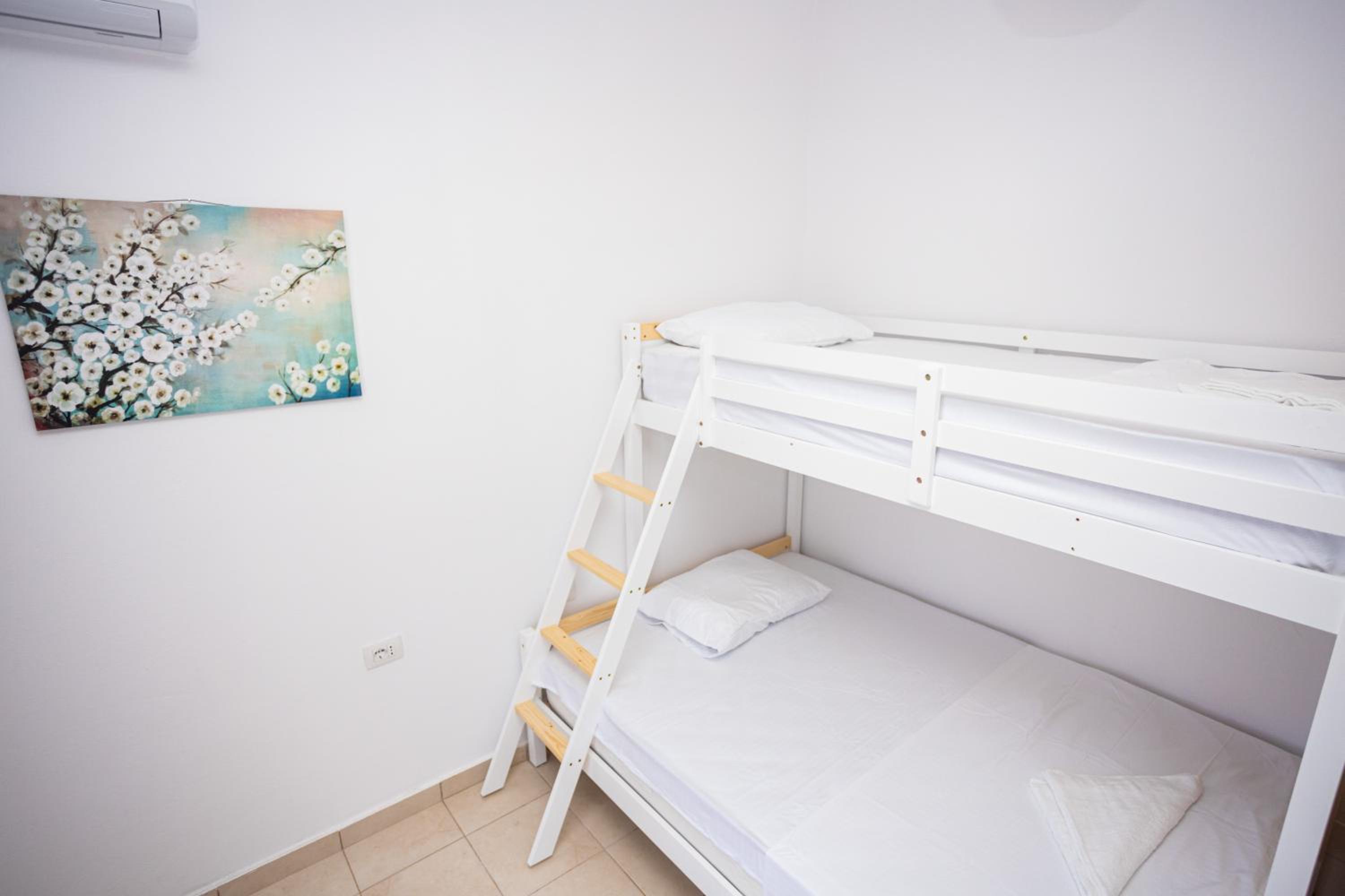 Emigres Apartments Vlore
