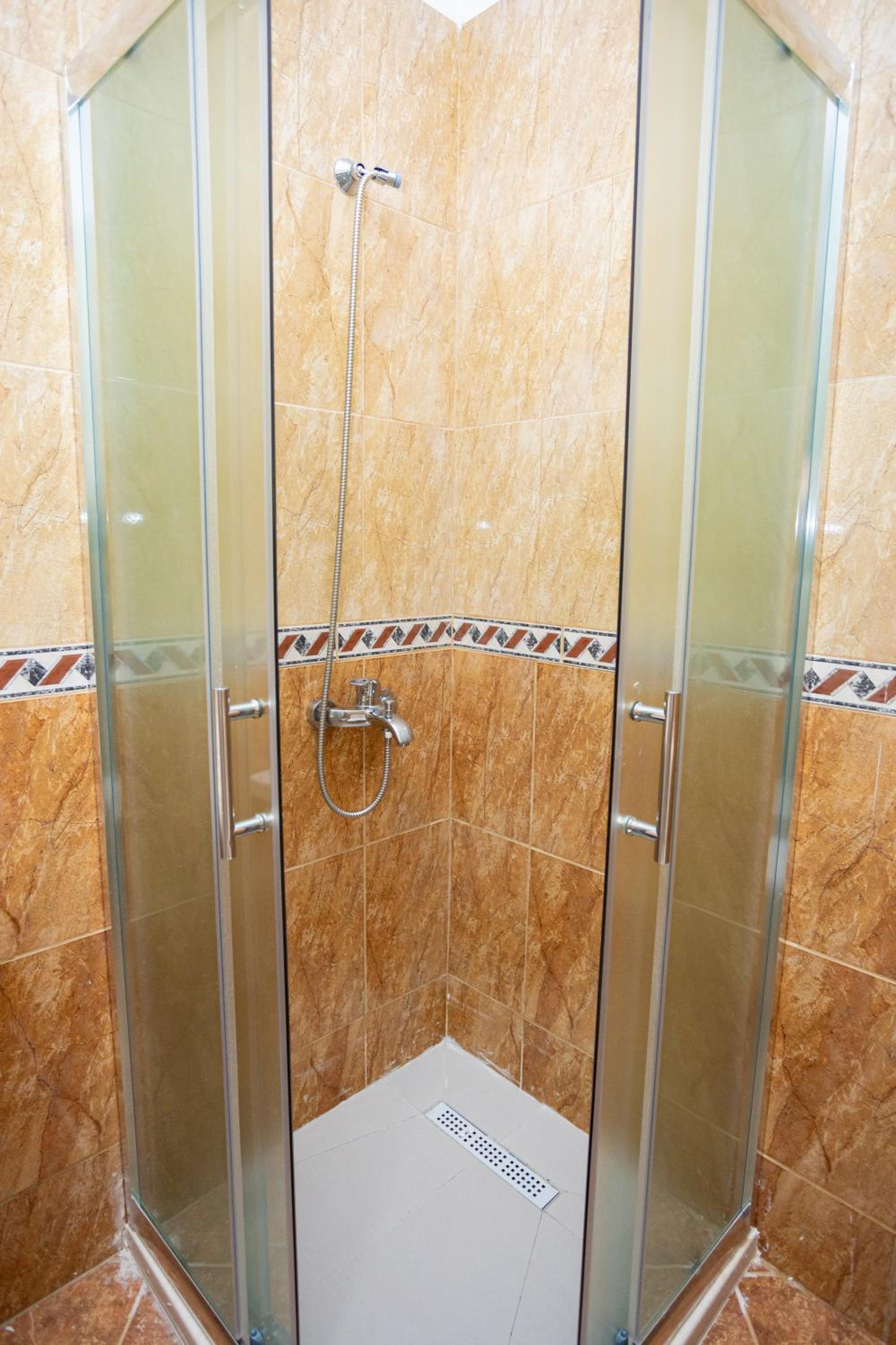 Emigres Apartments Vlore