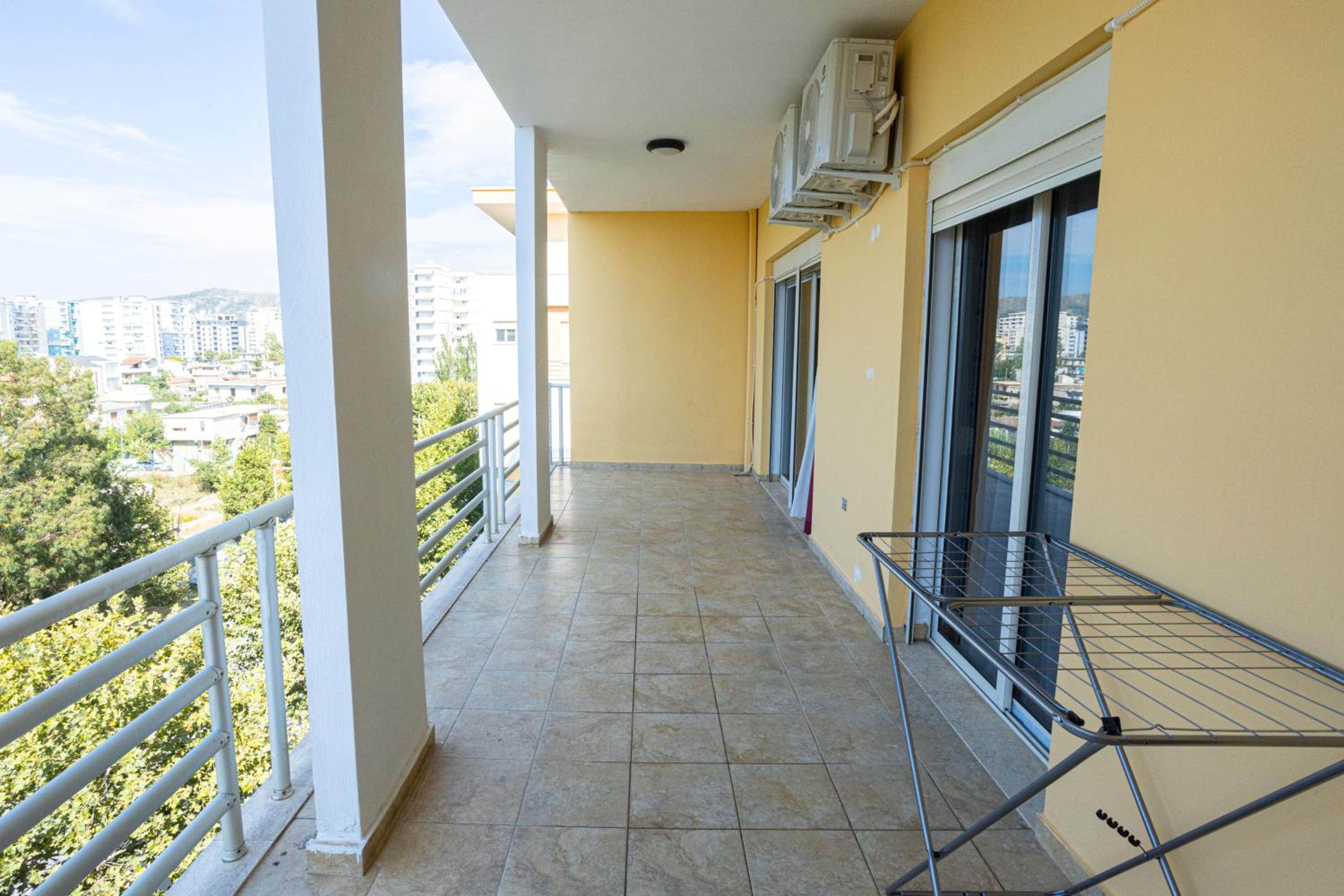 Emigres Apartments Vlore
