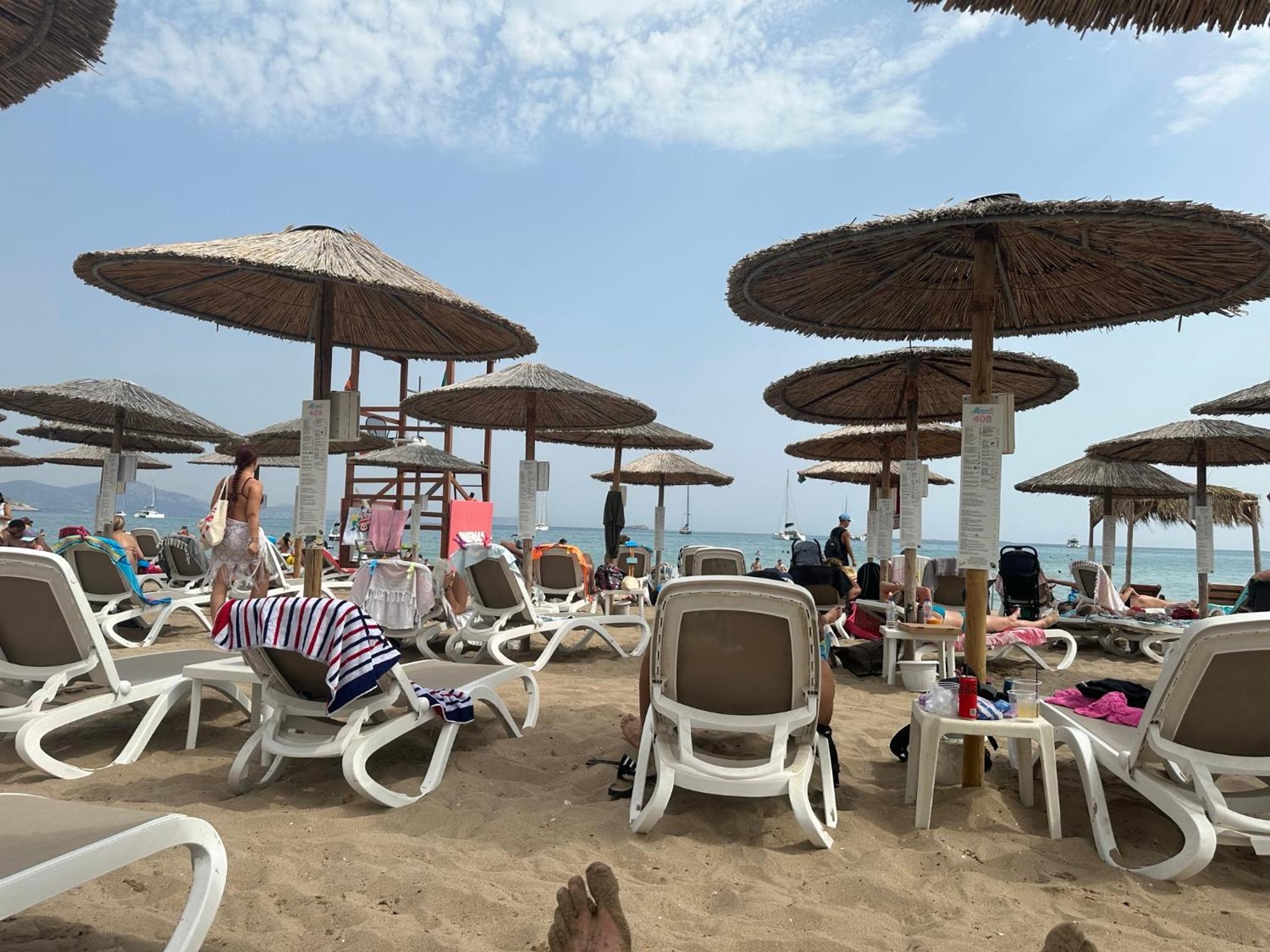 Acropoli Vibes At Kosmos Getaway