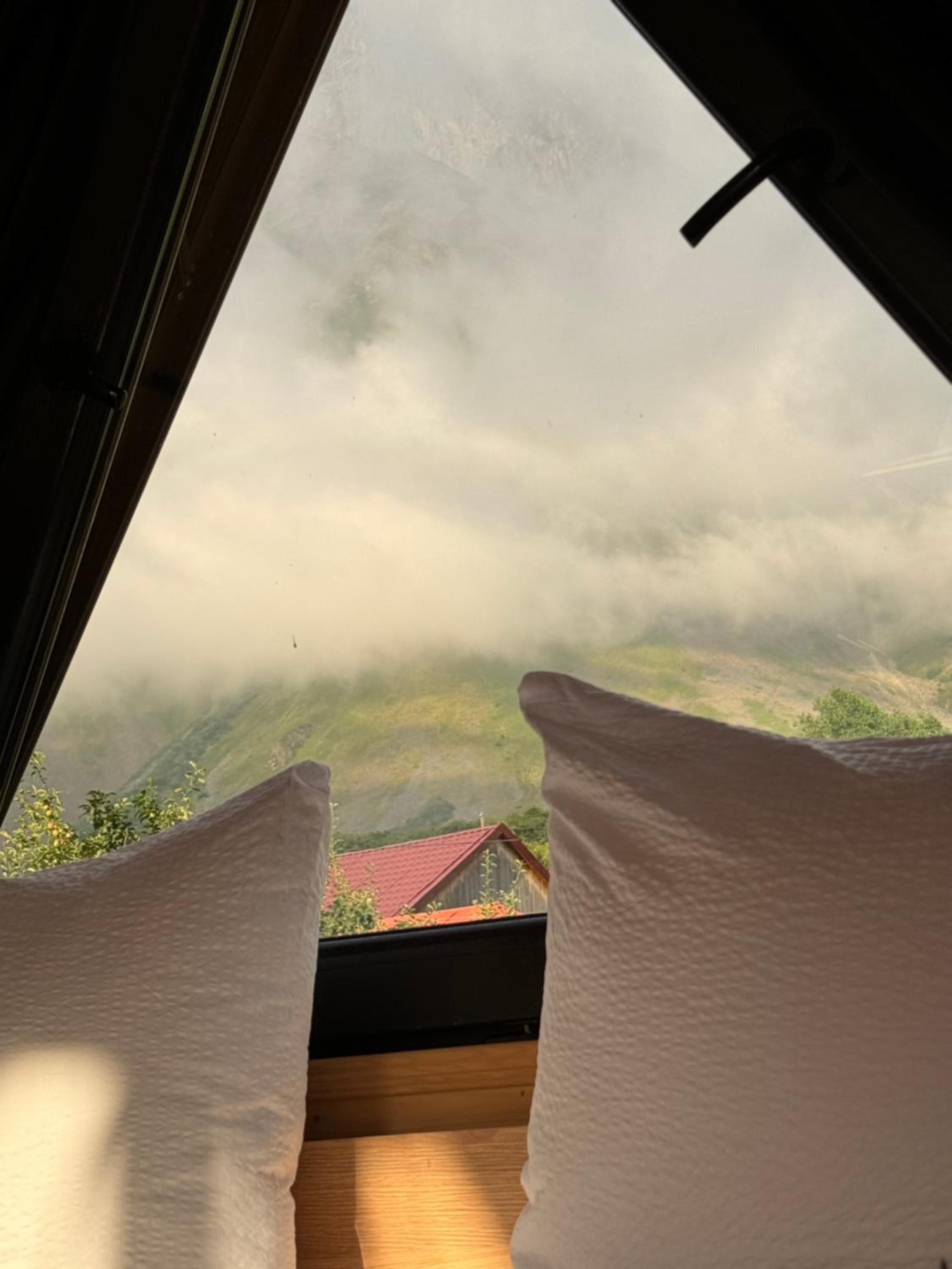 ELLO cottage Kazbegi
