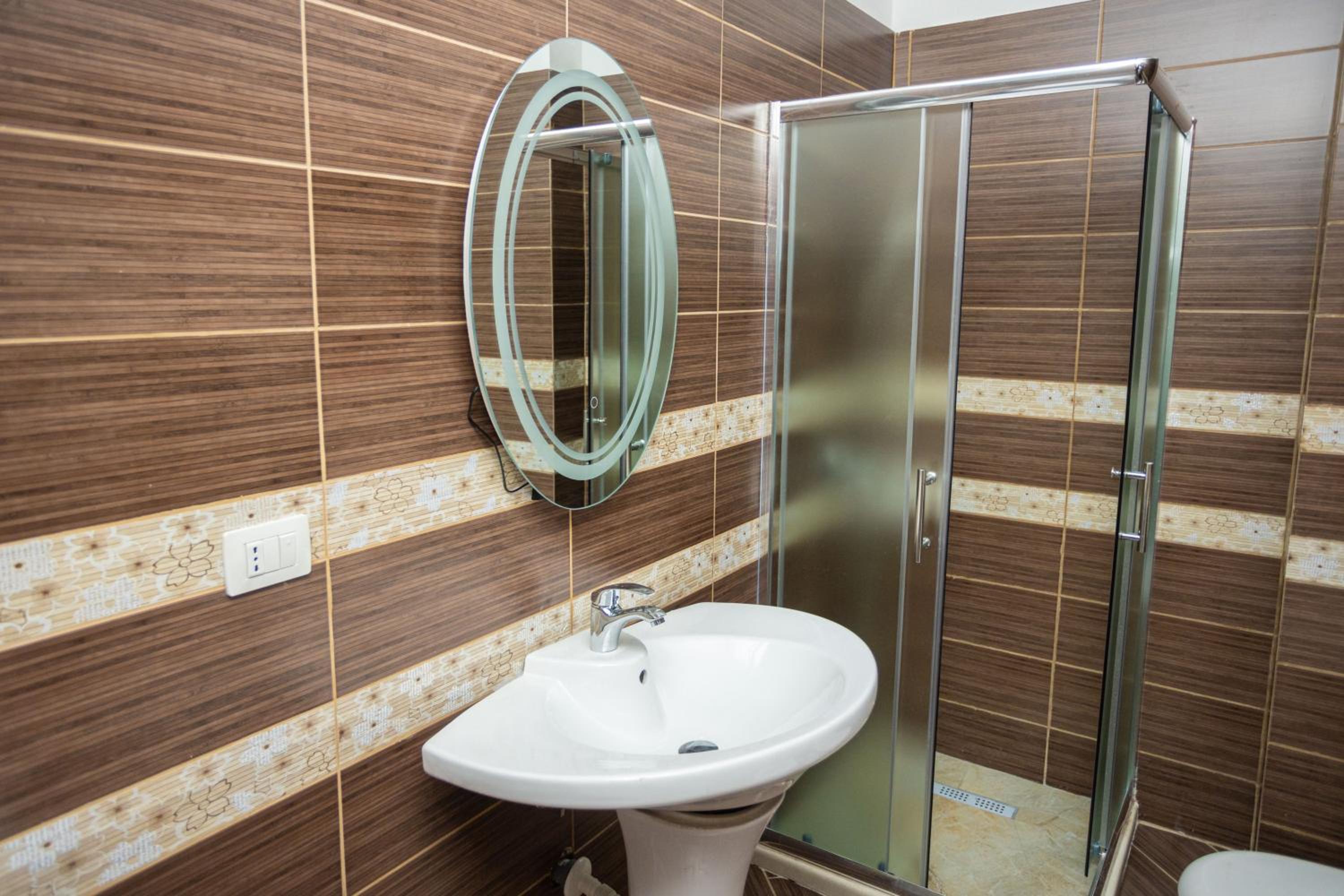 Emigres Apartments Vlore