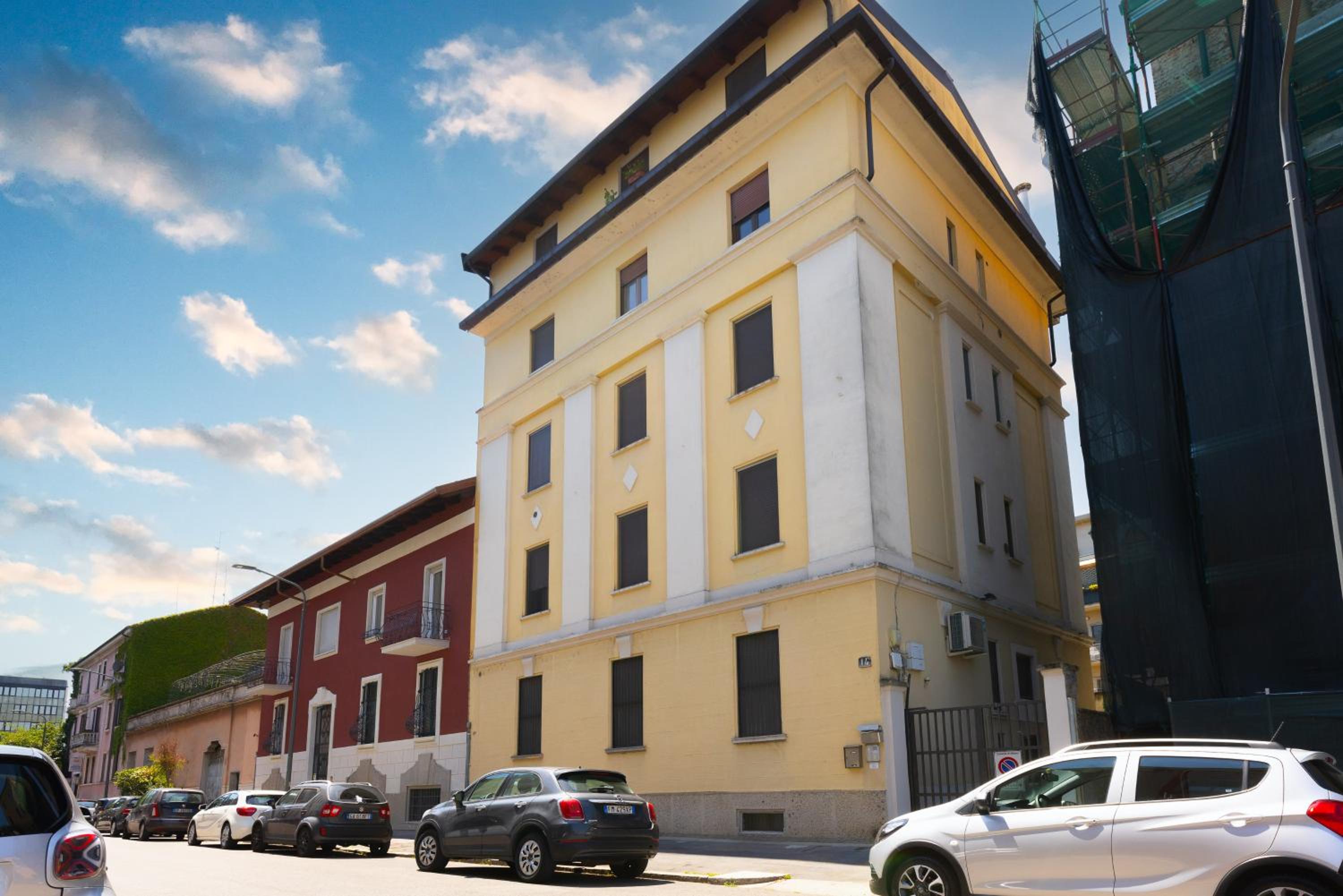 Prada Loft - Posto Auto Privato
