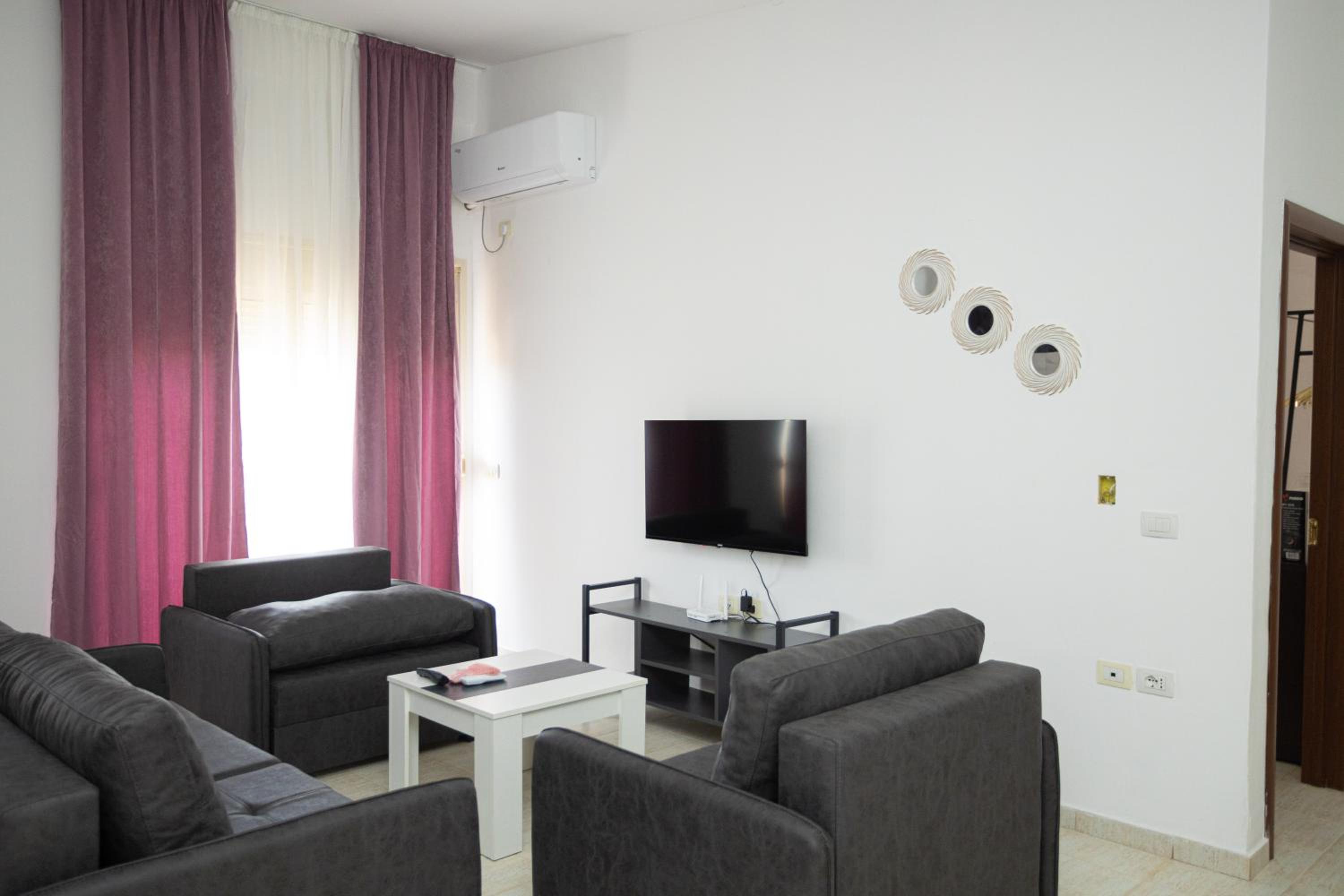 Emigres Apartments Vlore