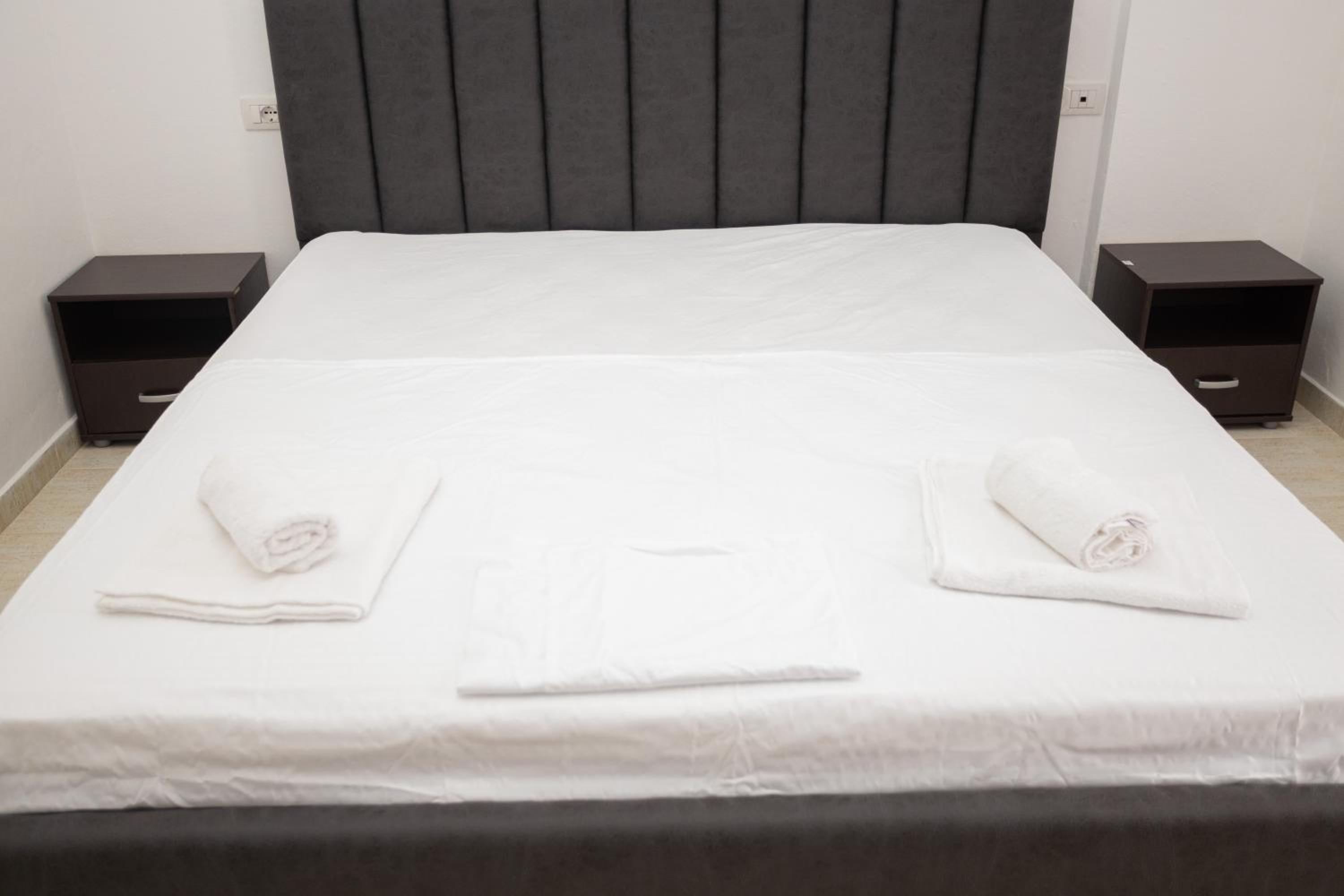Emigres Apartments Vlore