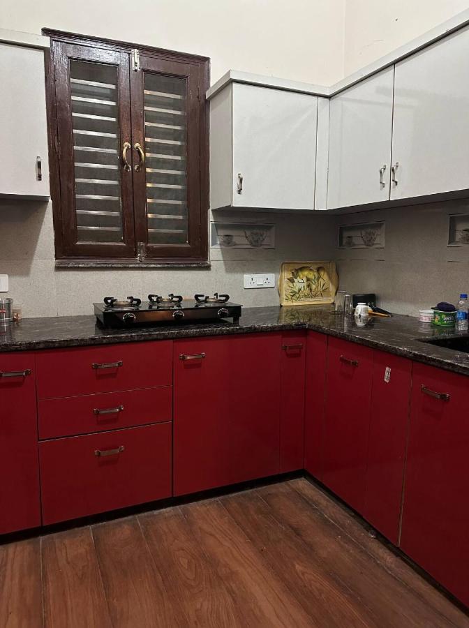 Serene Farmhouse Escape in Agra