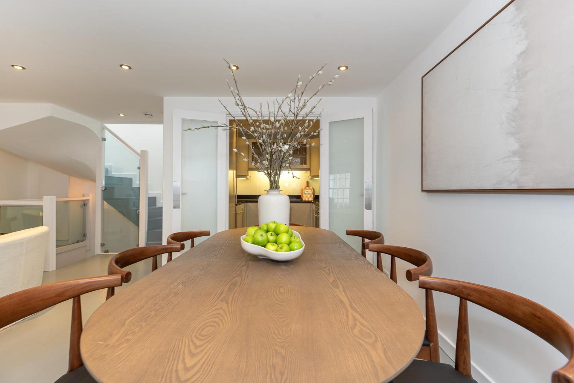 Hyde Park London Chic 4 bedrooms House