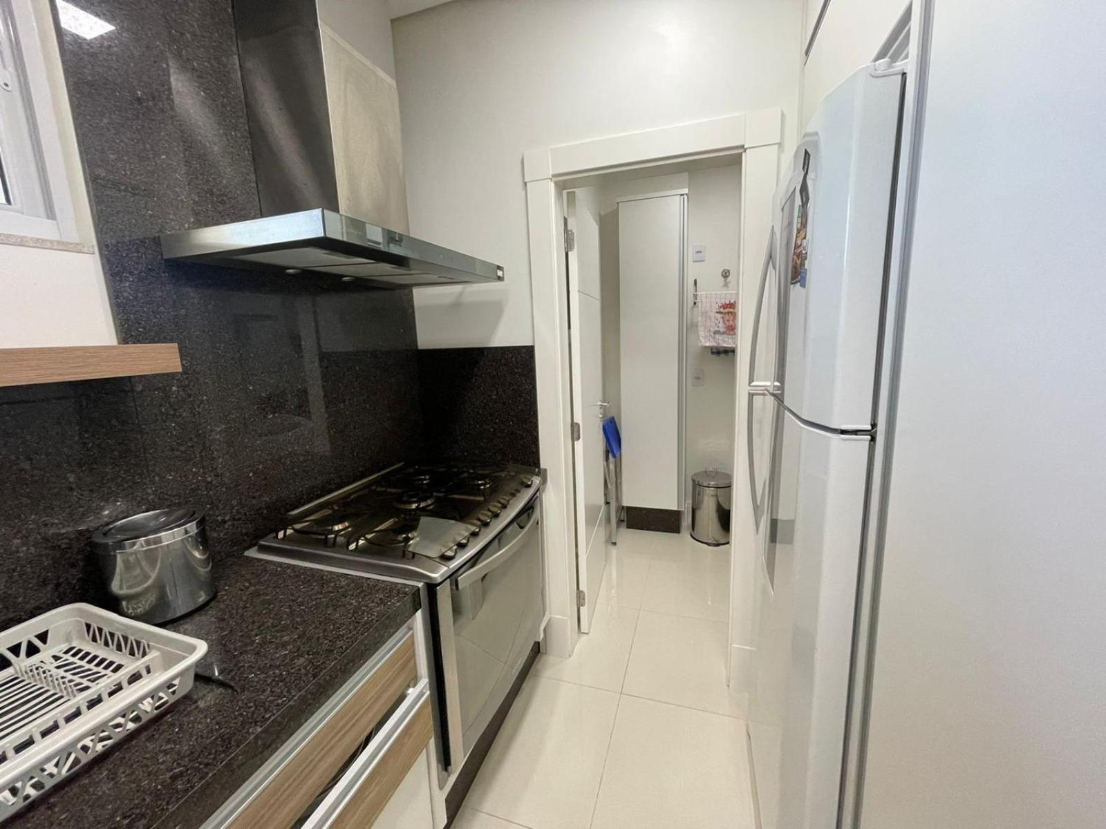 Cód 21 - Apartamento com vista frente mar
