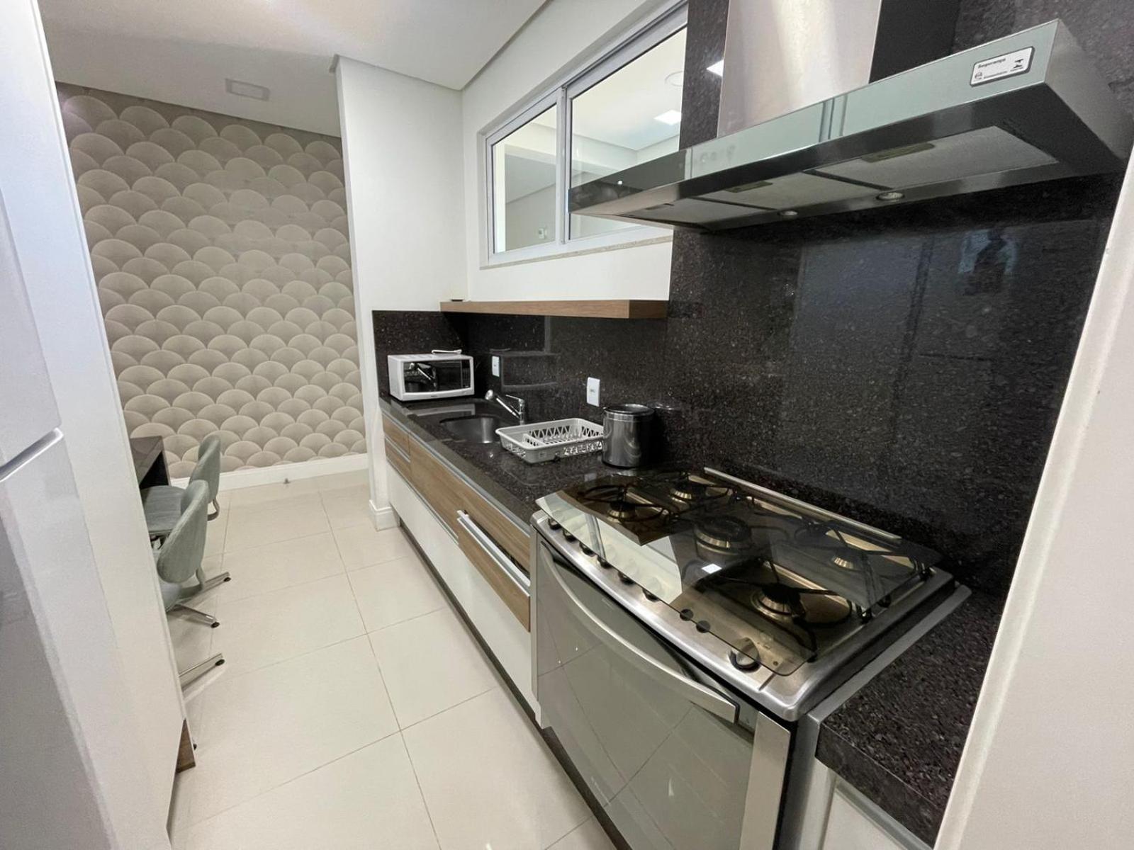 Cód 21 - Apartamento com vista frente mar