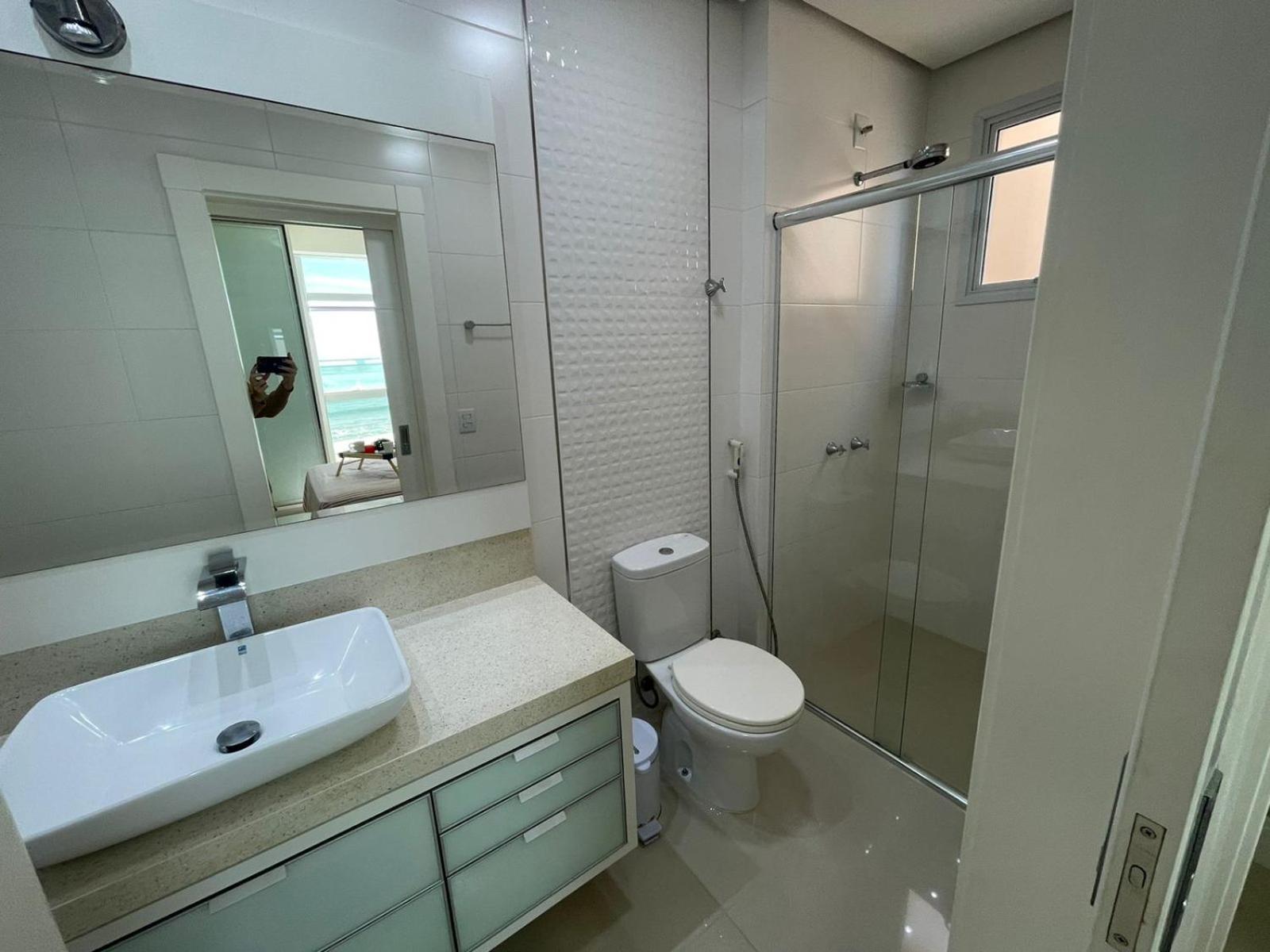 Cód 21 - Apartamento com vista frente mar