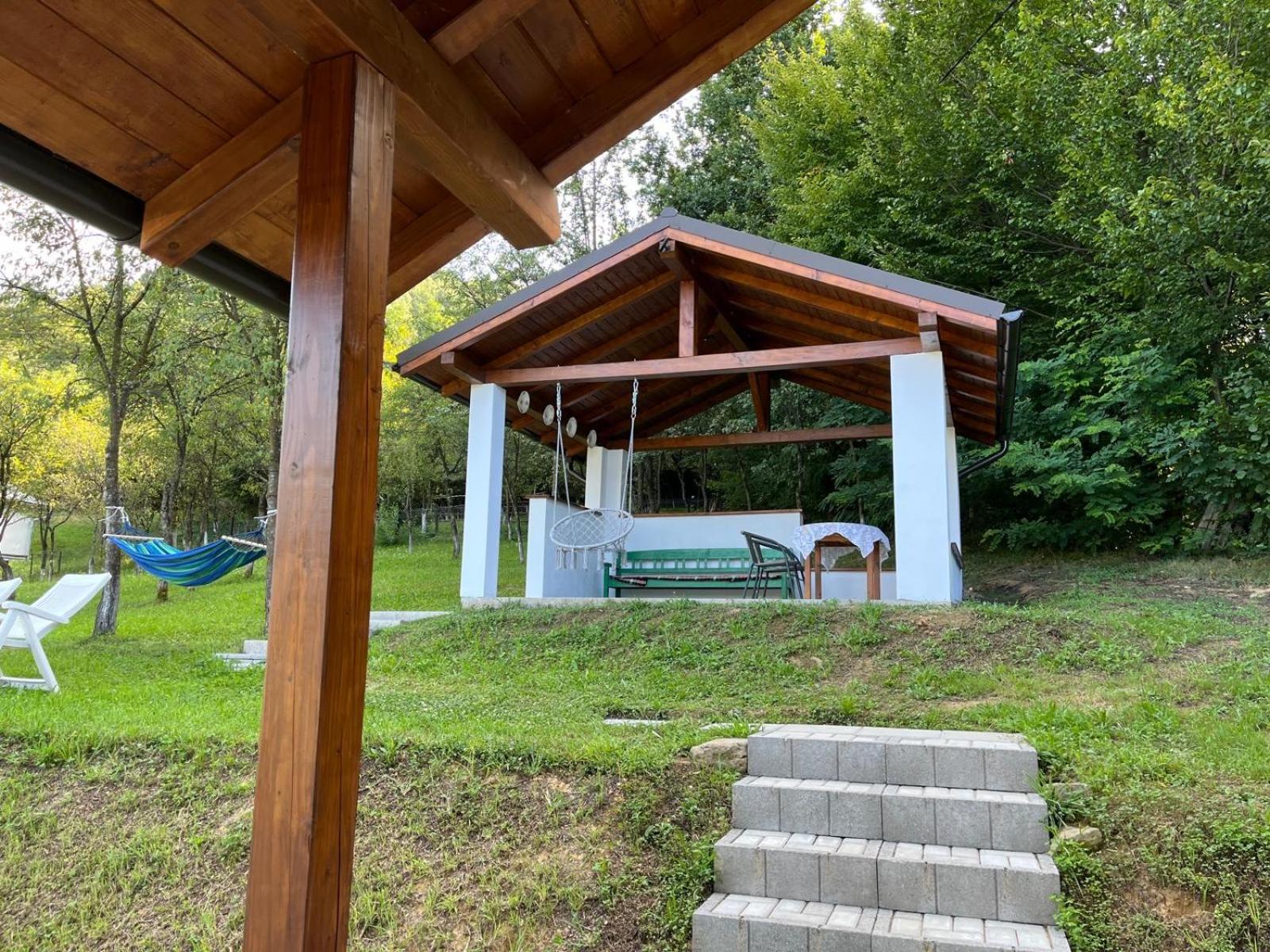 Căsuța bunicii view 2