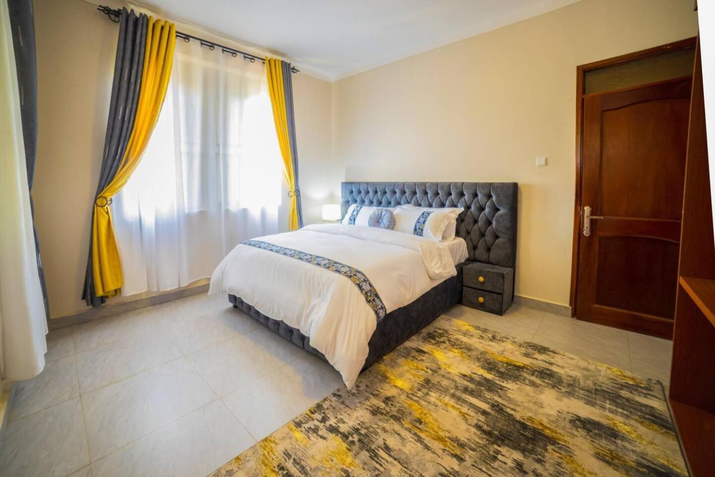 SKYVIEW HAVEN Naalya