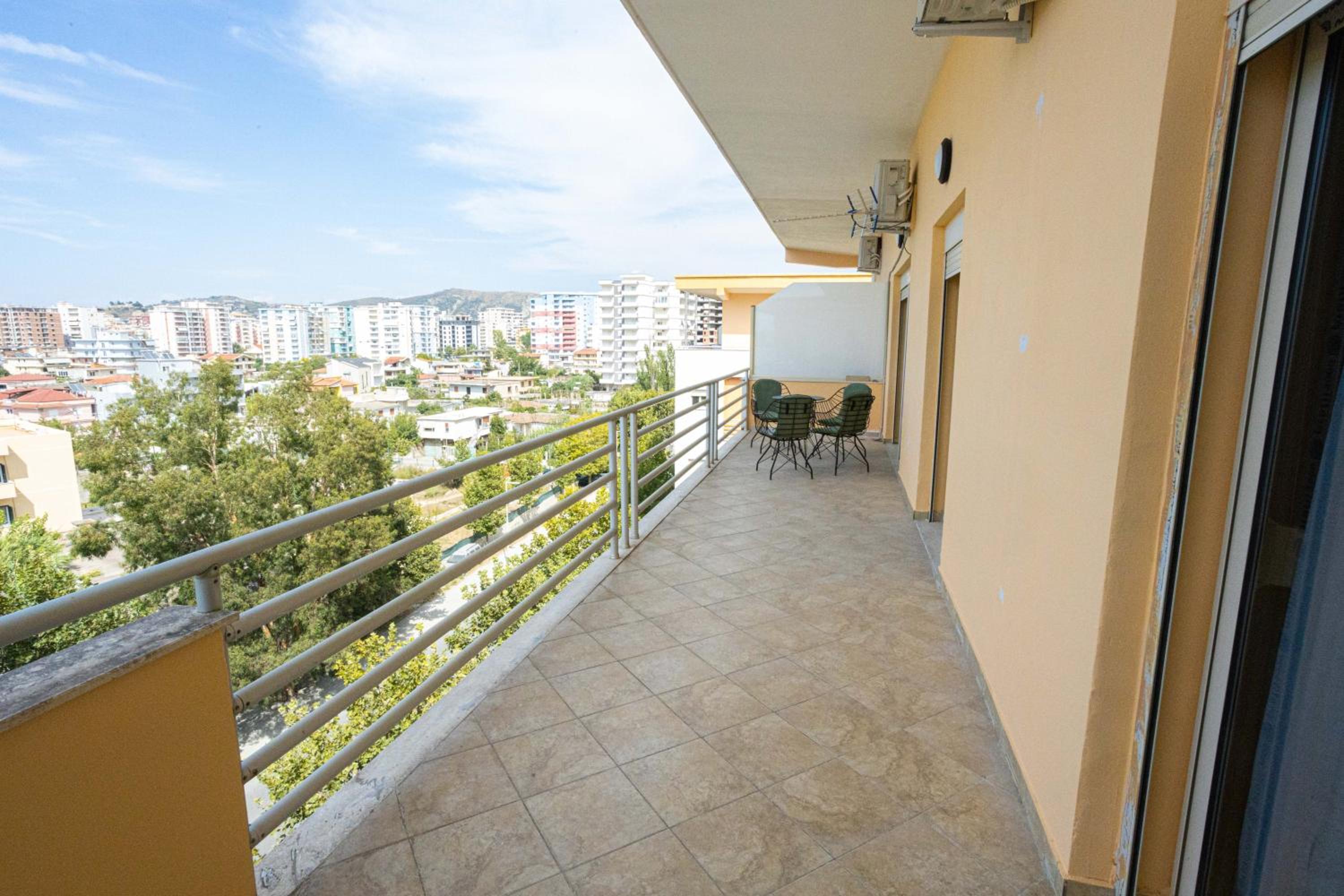 Emigres Apartments Vlore