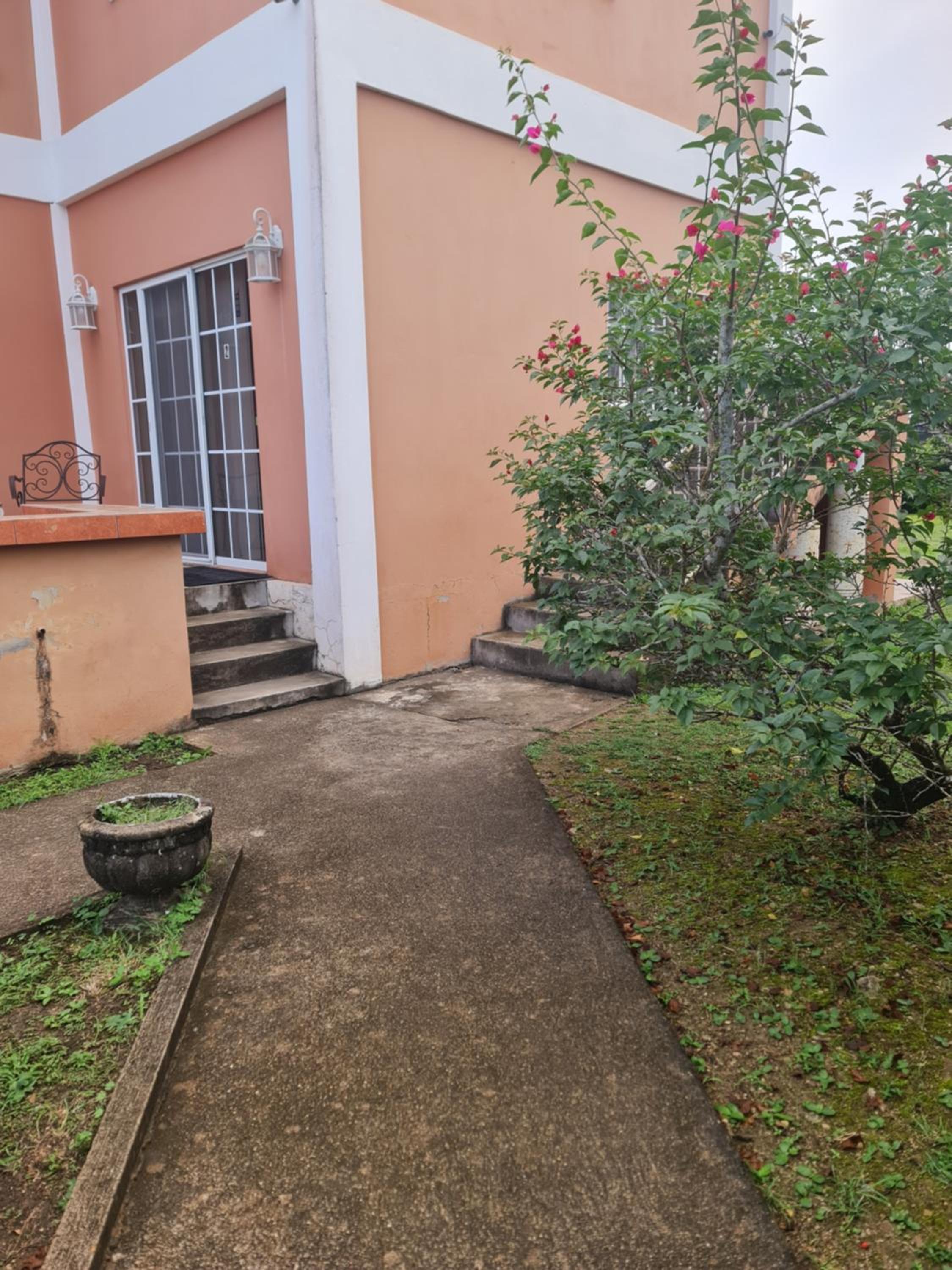 GM Suites Bed & Breakfast