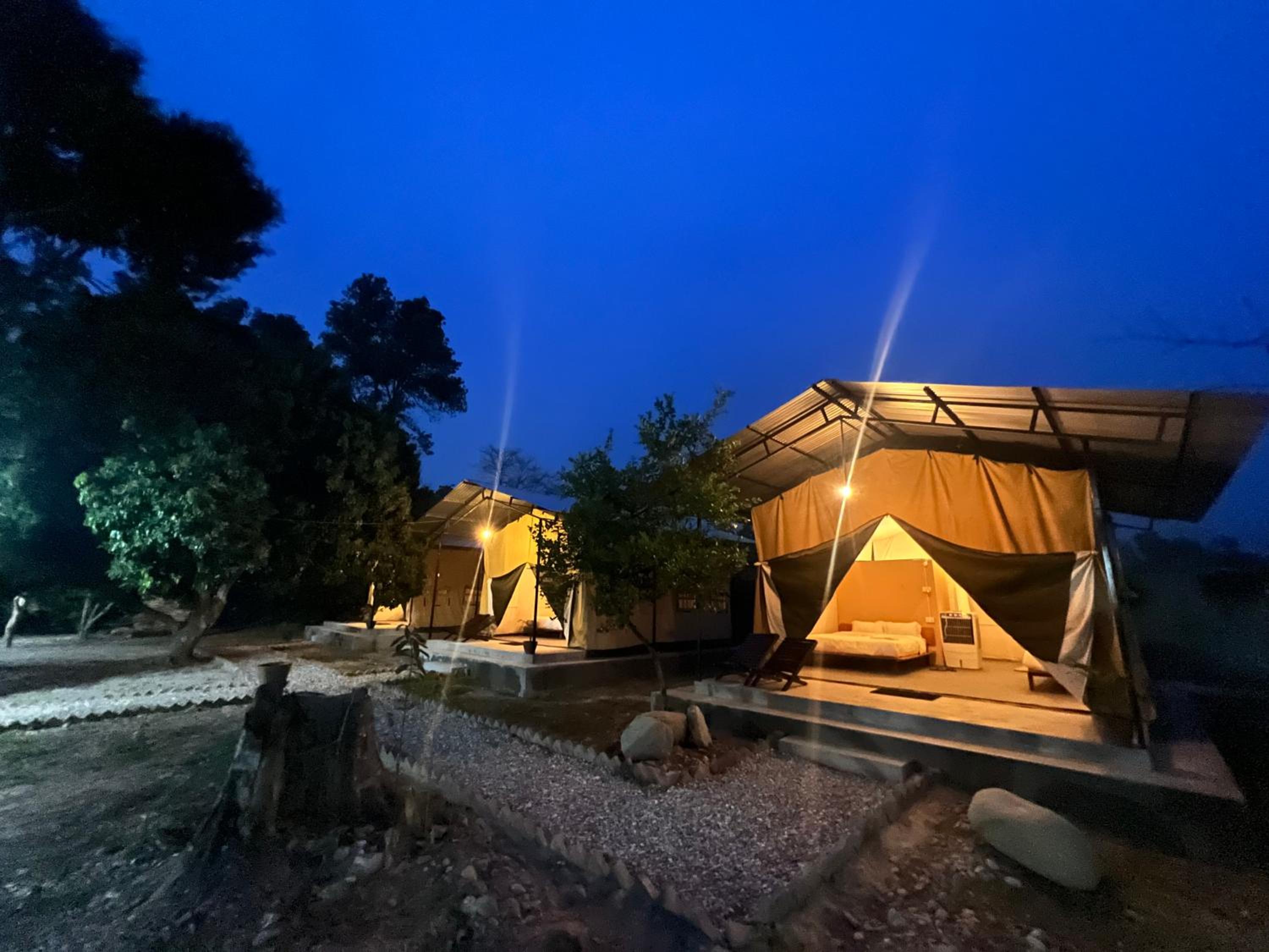 Hotel Tharu Garden And Beer Bar view 4