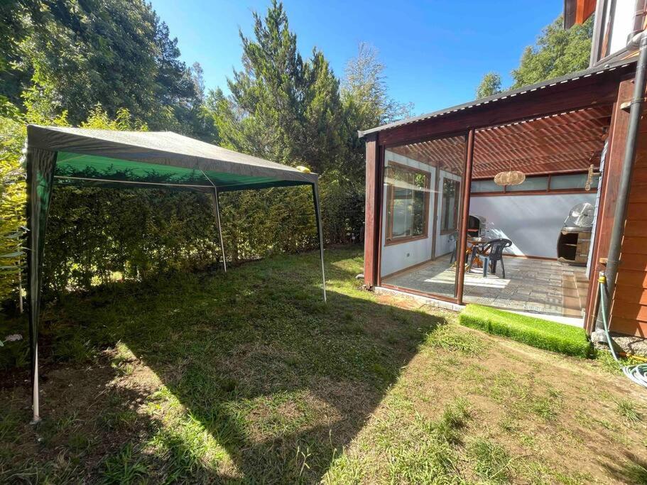 Amplia casa para 8 personas con tinaja a 7 minutos de Pucon centro