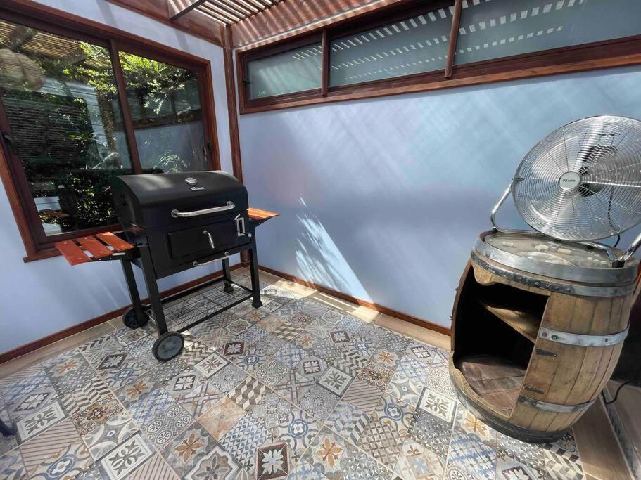 Amplia casa para 8 personas con tinaja a 7 minutos de Pucon centro