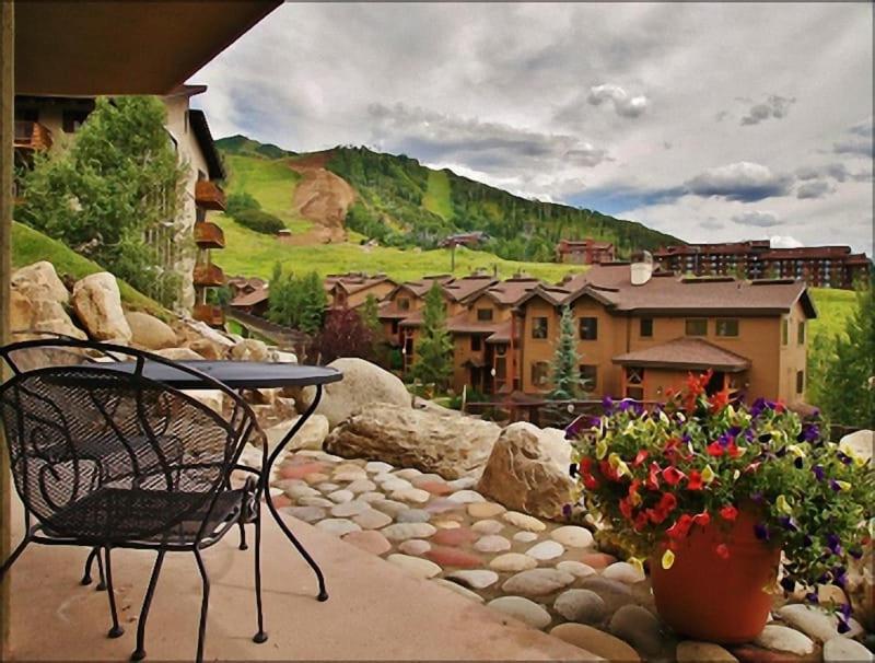 Pool, Hot Tub, Sauna, Amazing Ski Area Views, Partially Covered Patio view 2