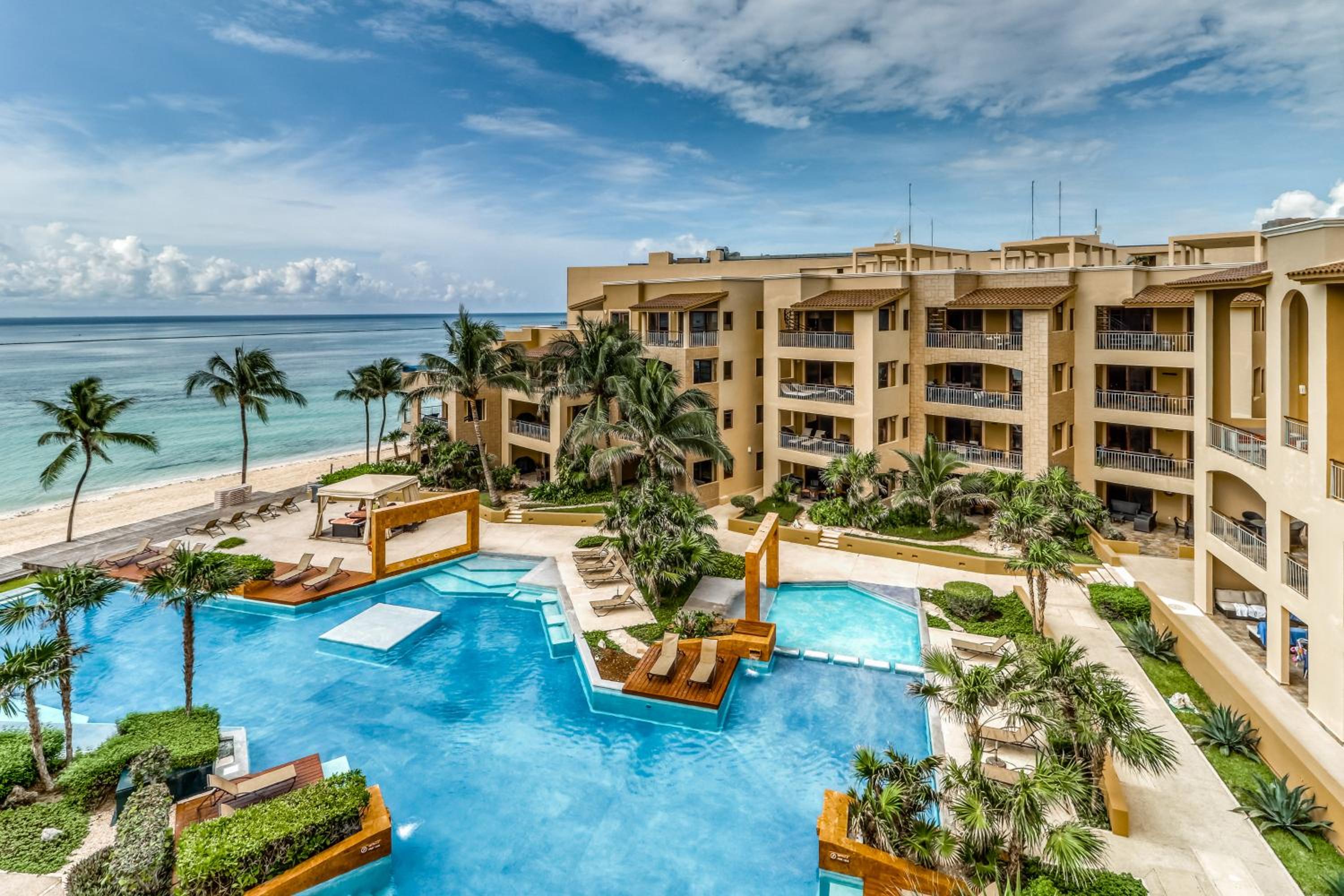 Residences El Faro, Coral 305 view 4