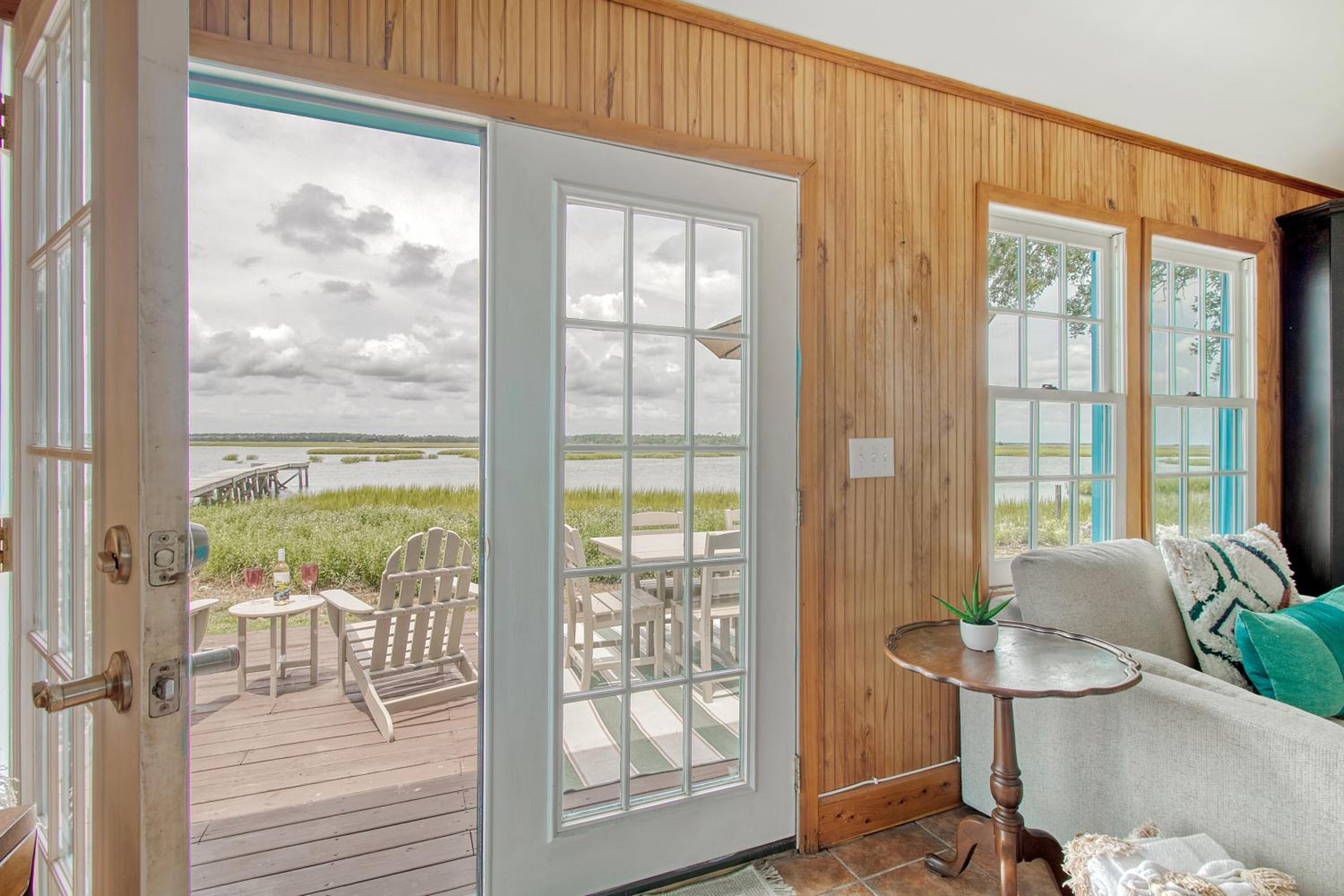 1550 E Ashley Private Island At The Fort Across From Beach Very Private view 3