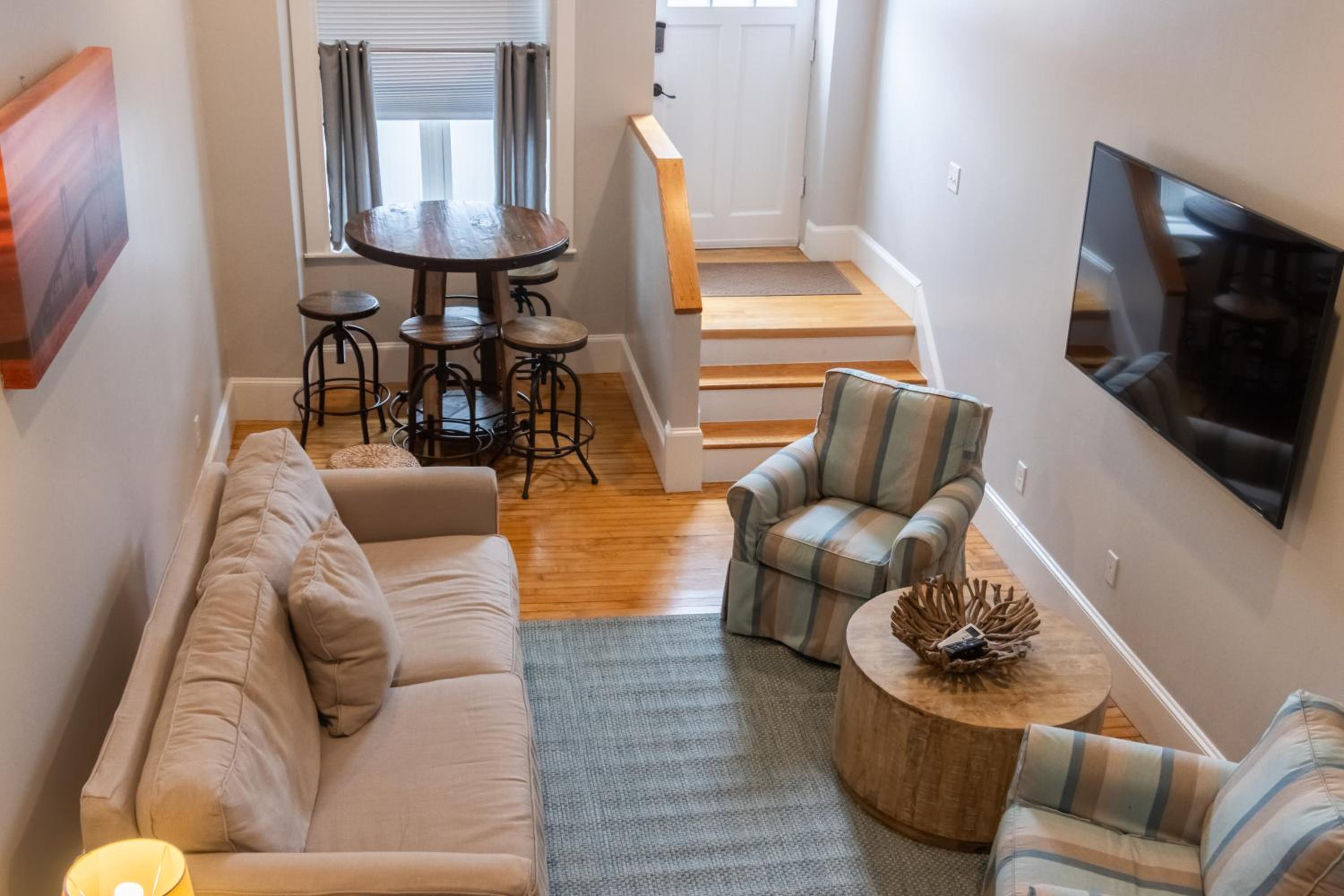 The Newport Lofts - 194 Thames Street