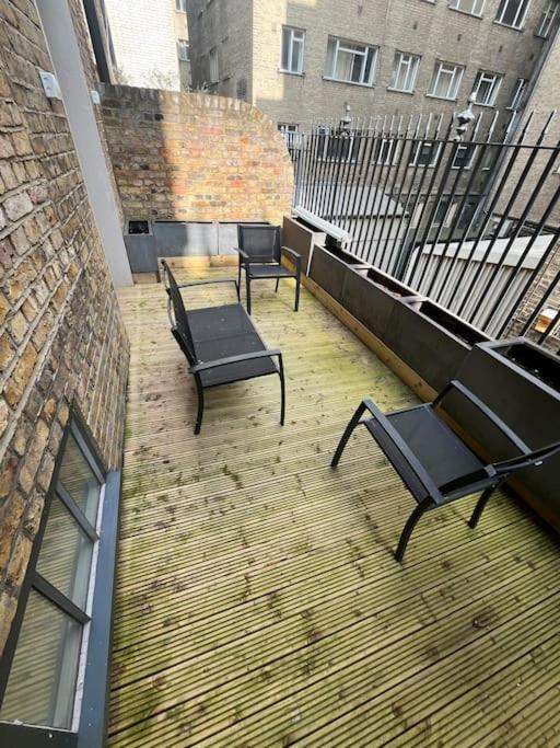 Extra Big London 4-Bed House In Liverpool Street!