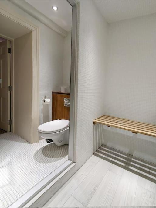 Extra Big London 4-Bed House In Liverpool Street!