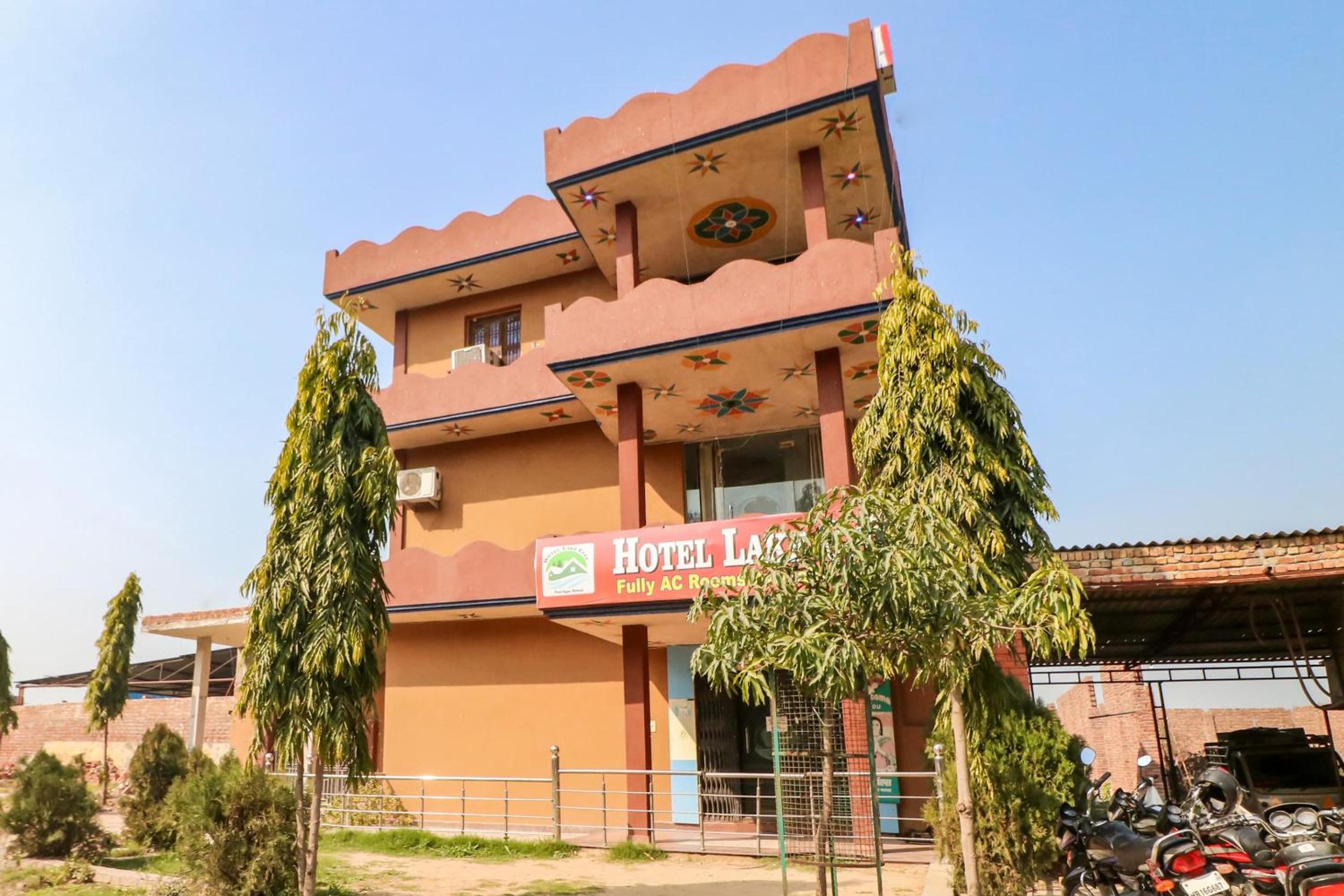 SPOT ON Hotel Lake City view 3