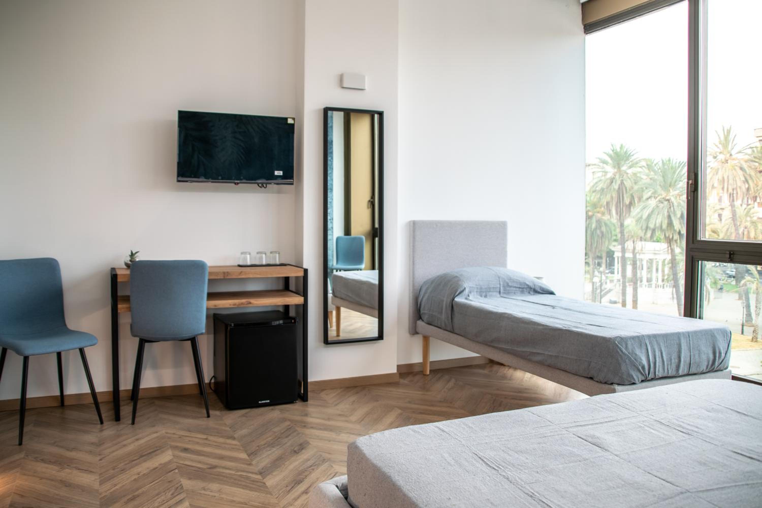 hotel room