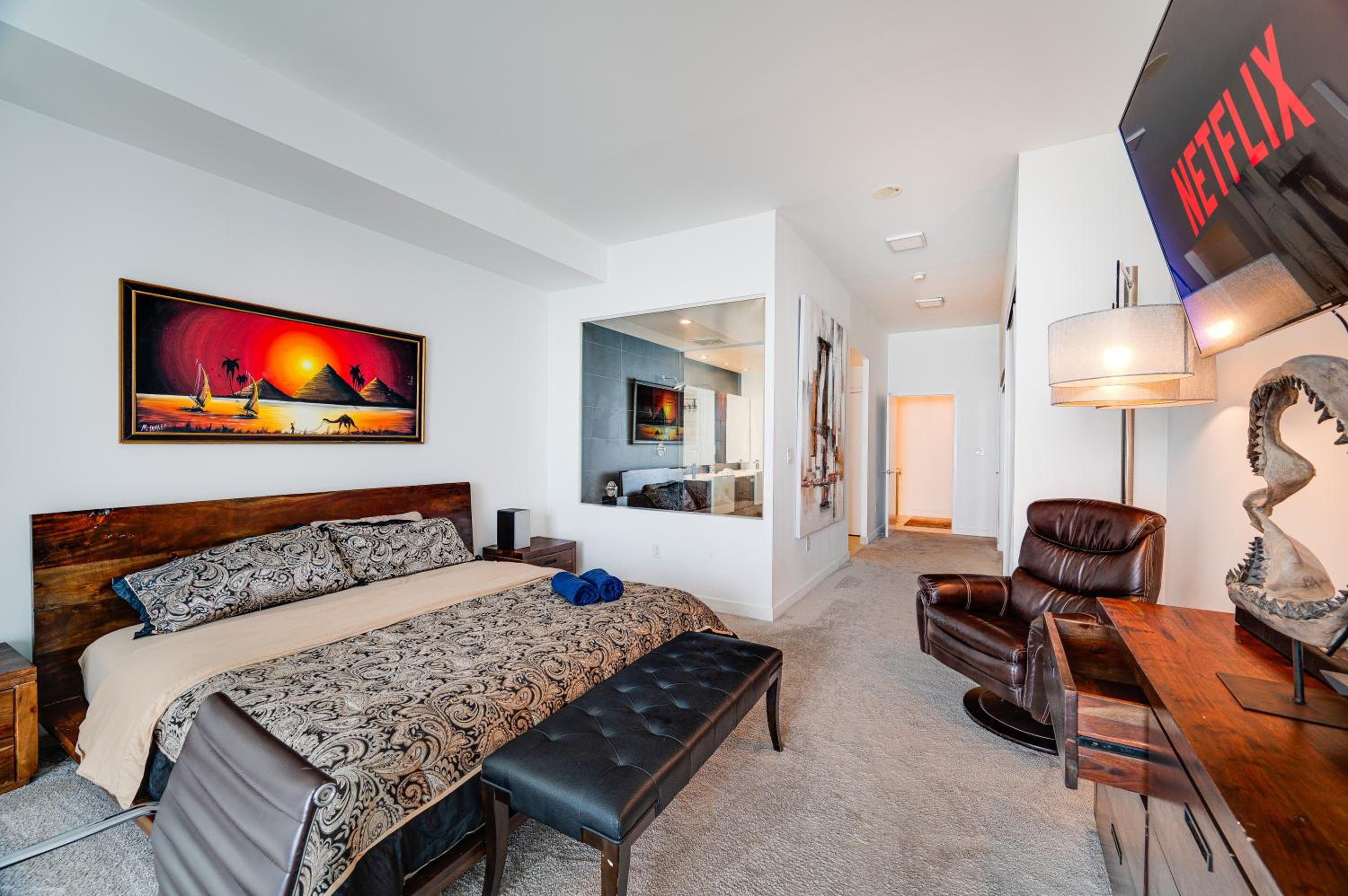 Penthouse Paradise - Downtown Toronto - Pool & Gym