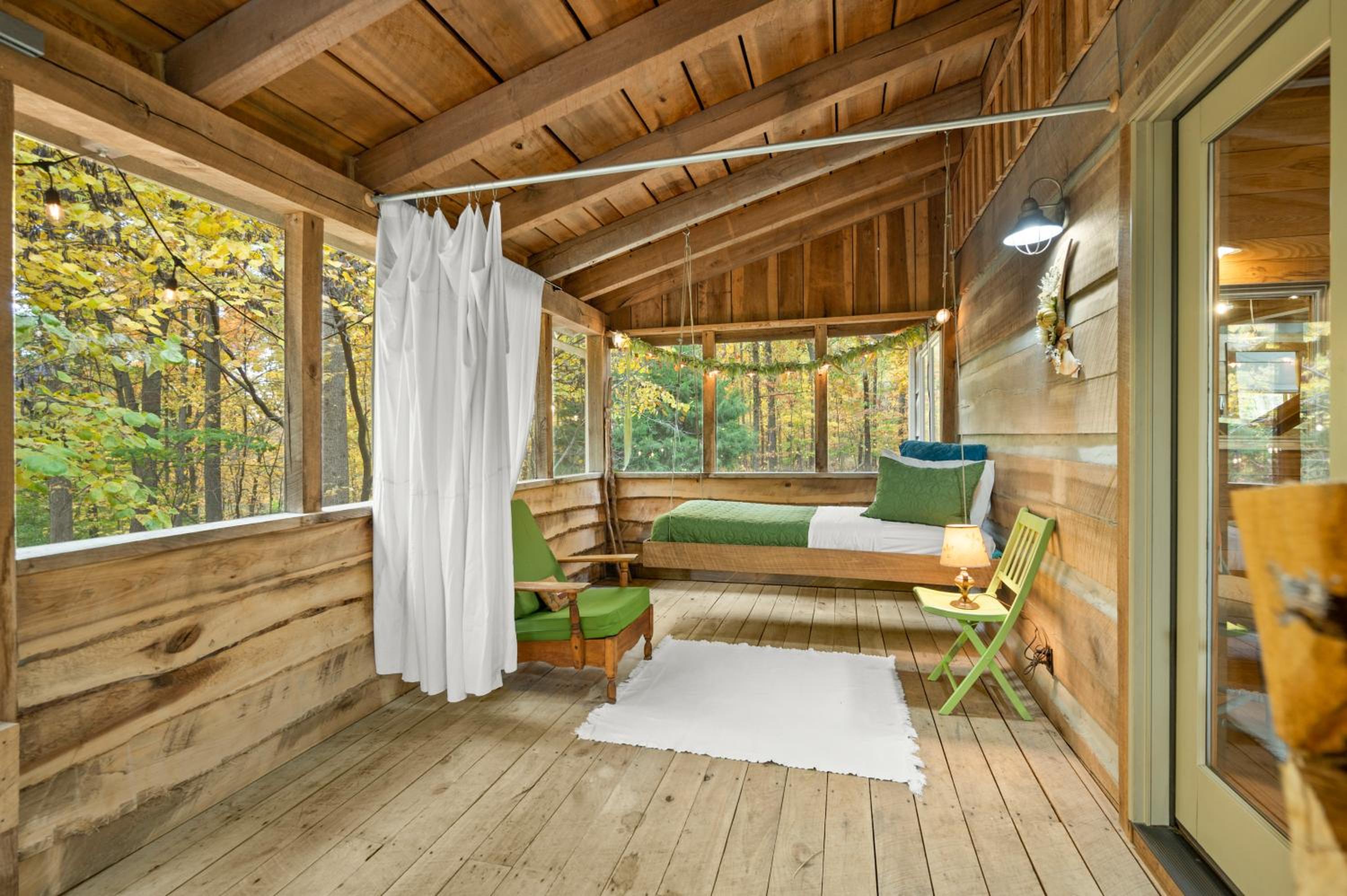 Cabin Porch Paradises