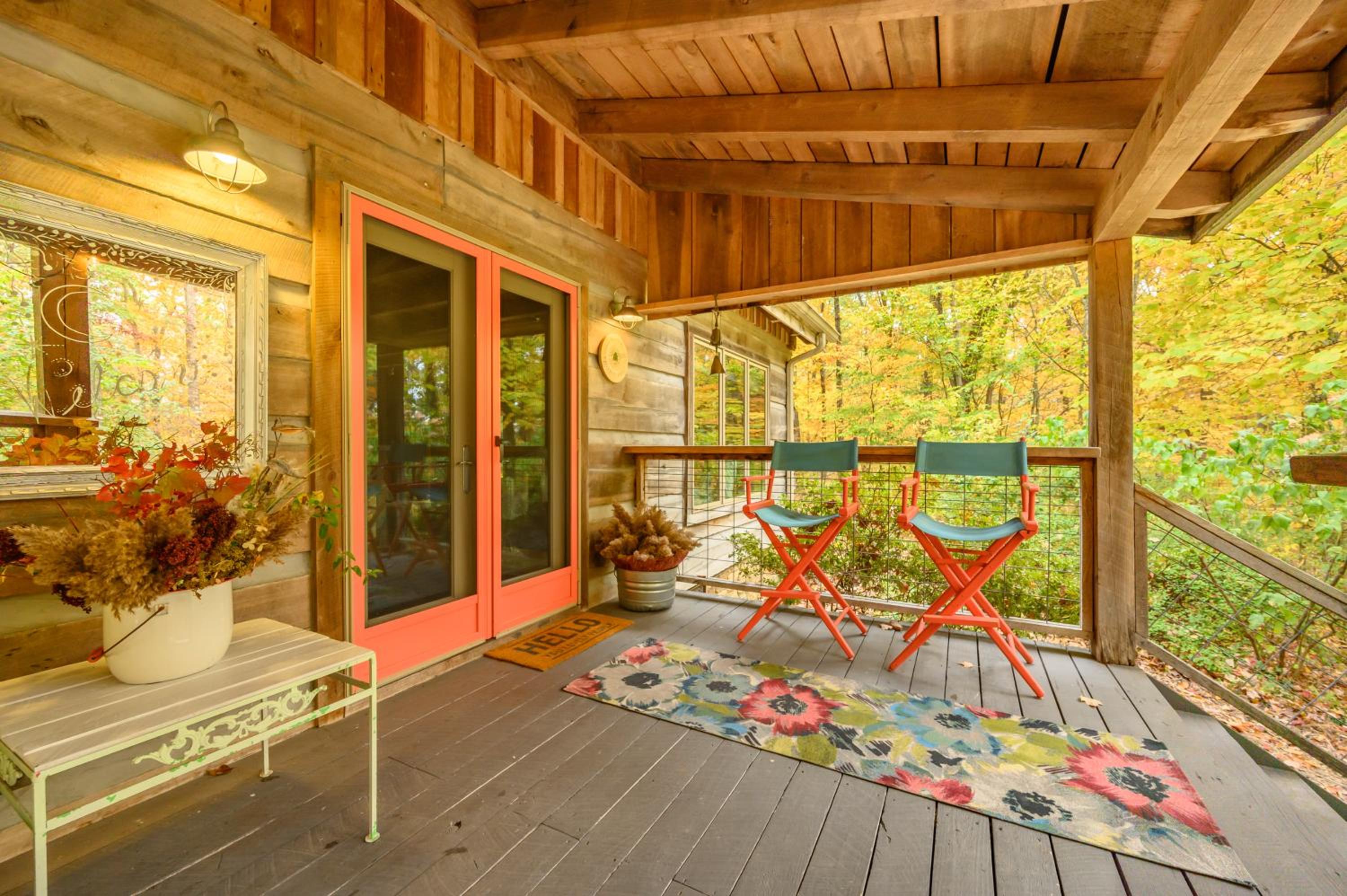 Cabin Porch Paradises