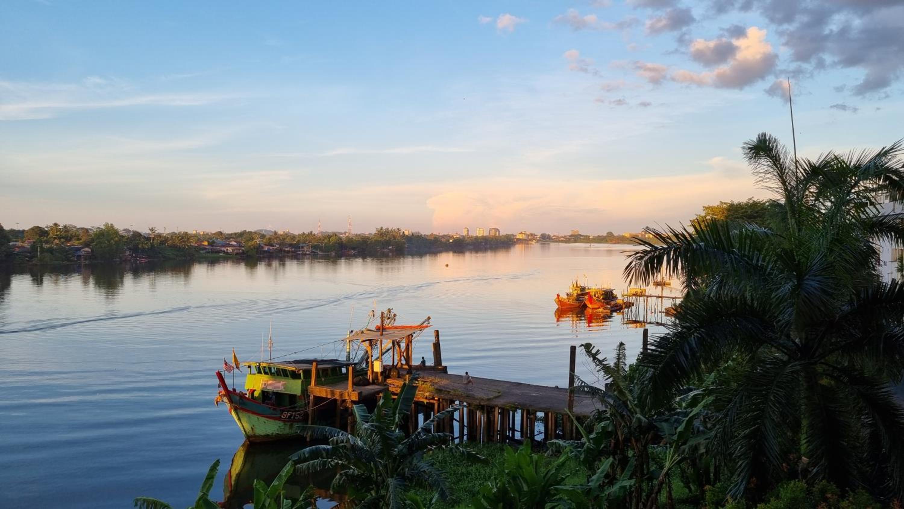 Kenyalang Riverine Emerald Condominium Homestay photo 6