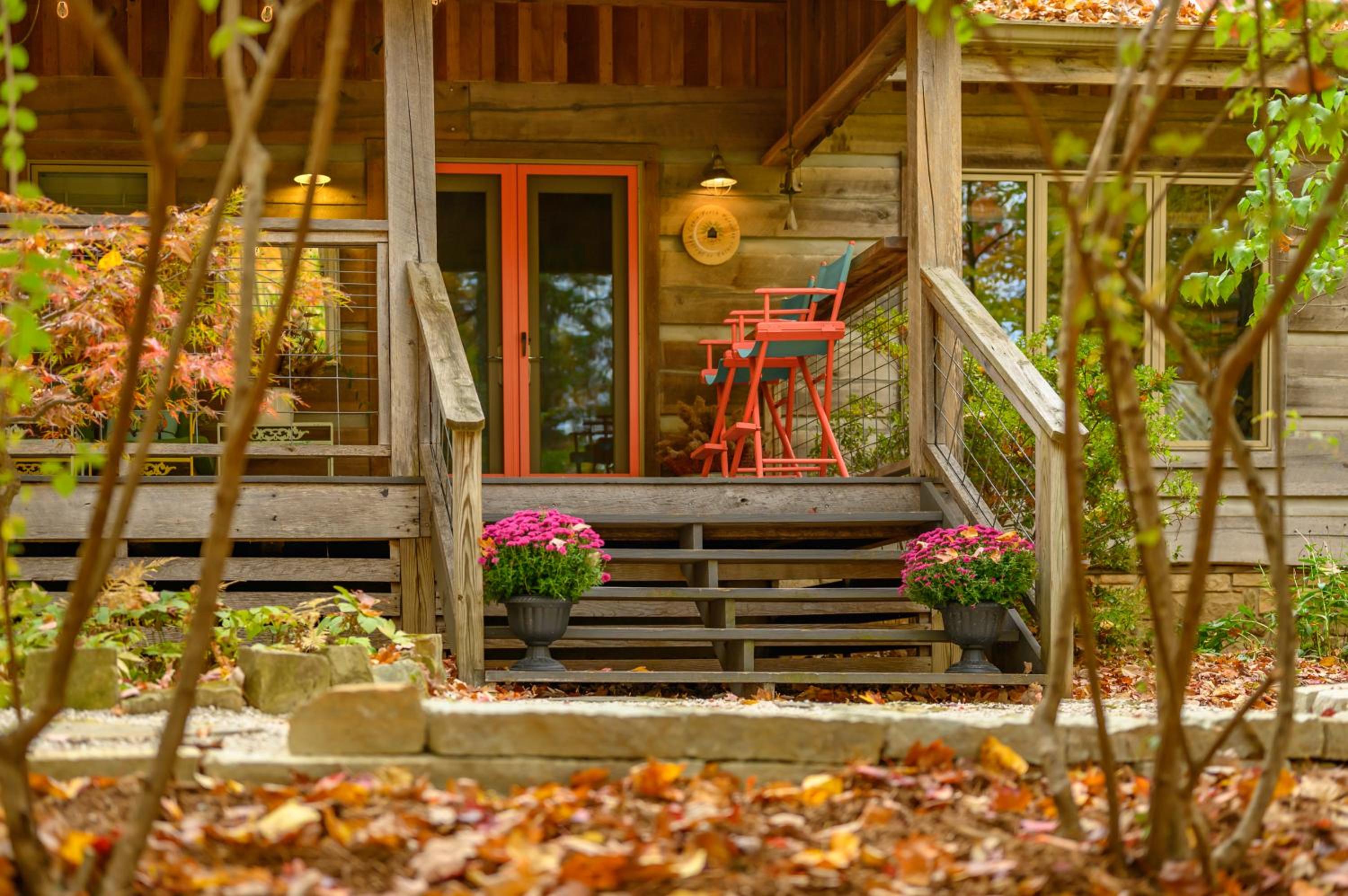 Cabin Porch Paradises