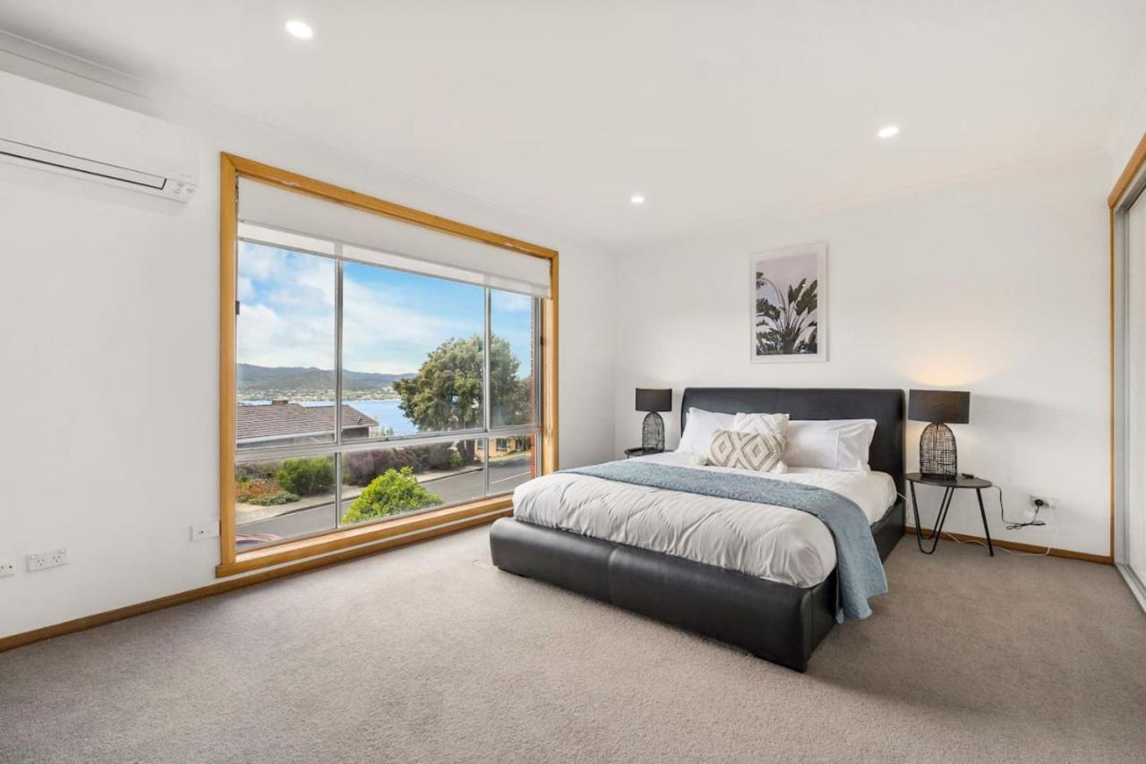 Spacious Family Home with Views