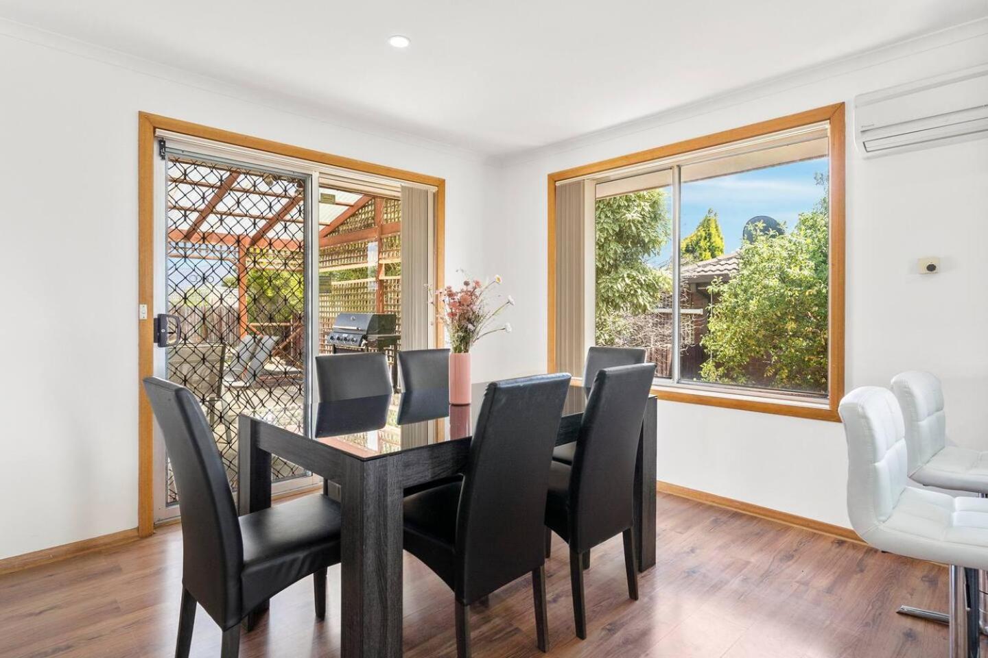 Spacious Family Home with Views