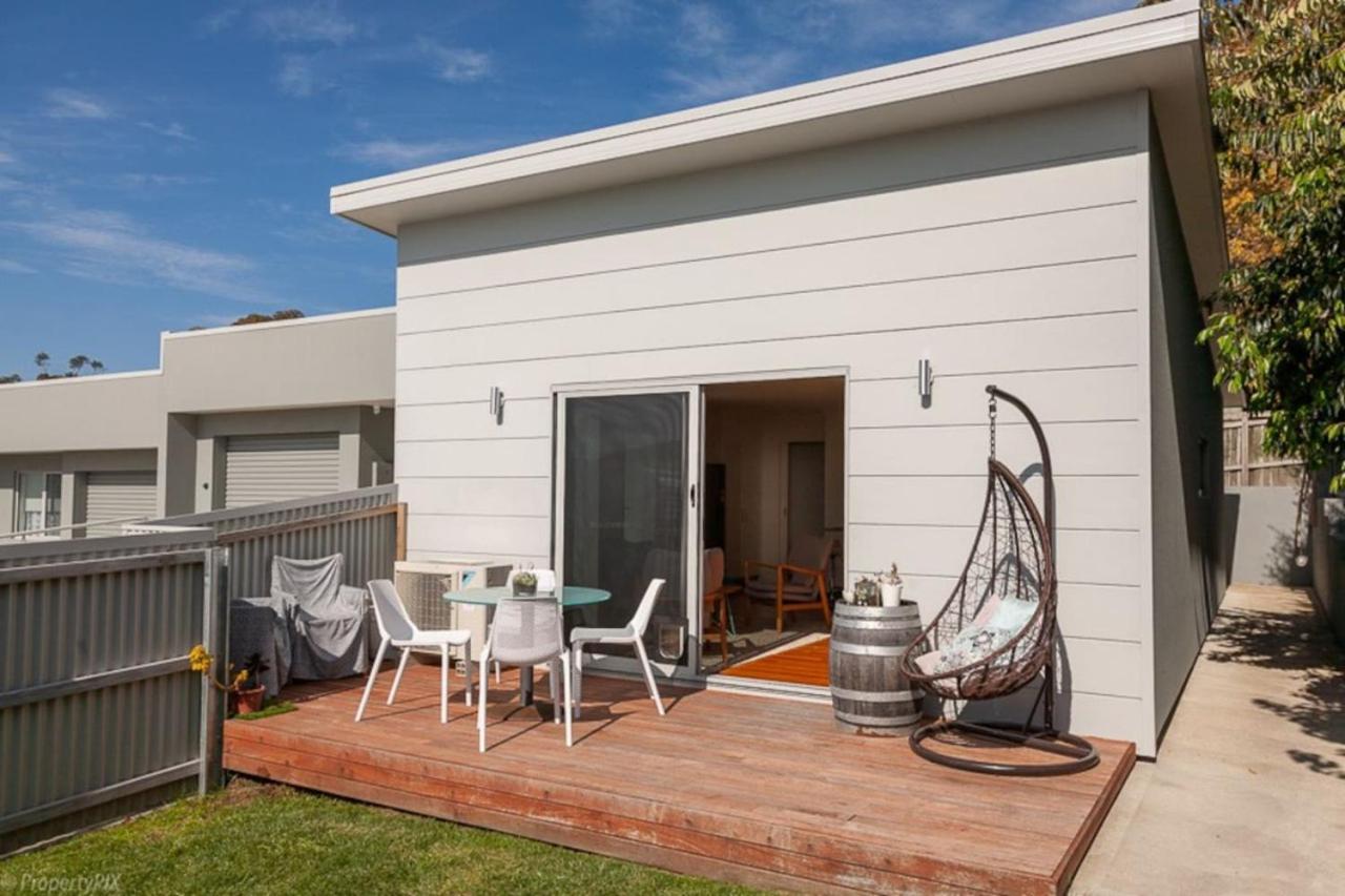 Sunny Retreat in Kingston Beach