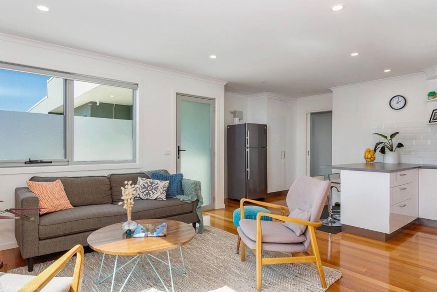 Sunny Retreat in Kingston Beach