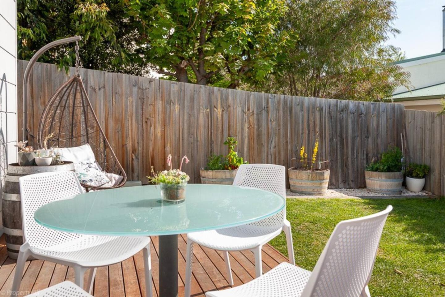 Sunny Retreat in Kingston Beach