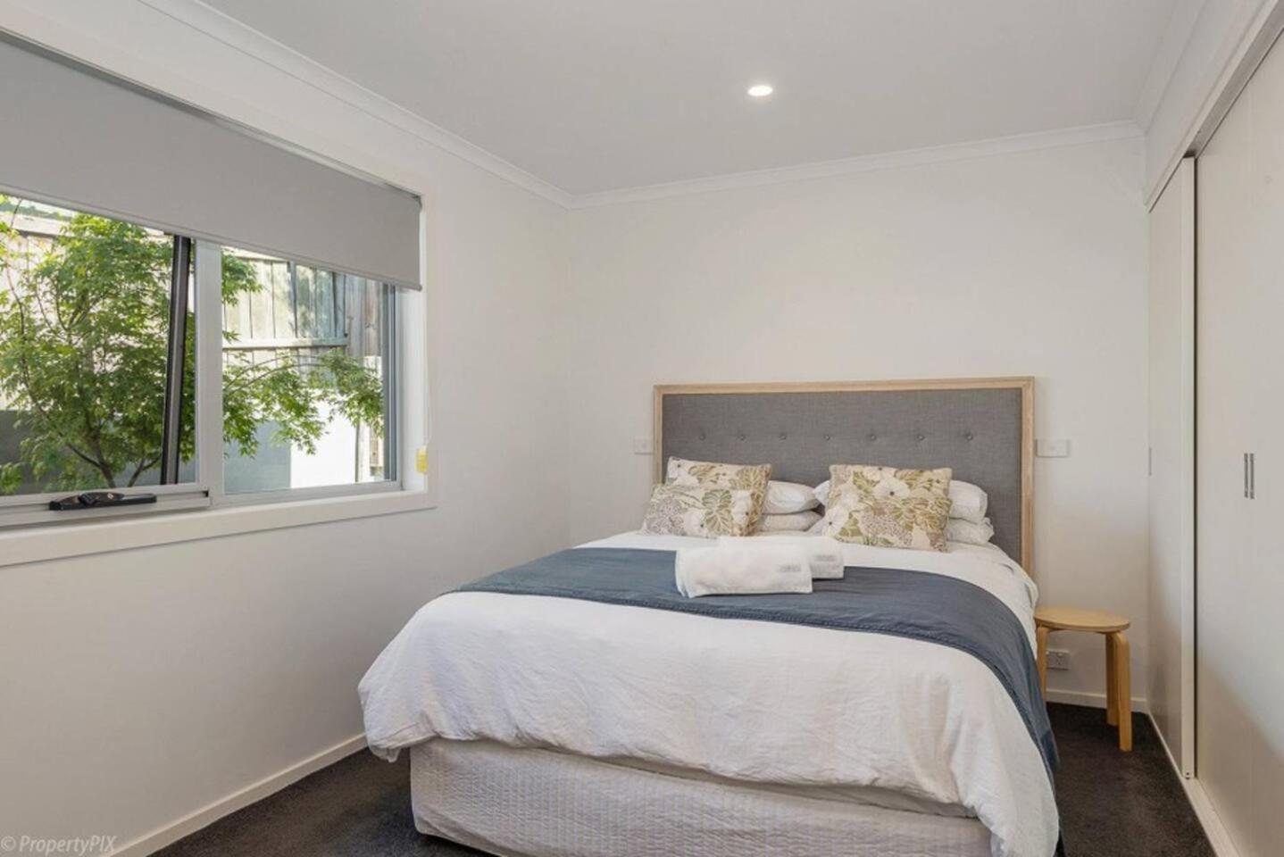 Sunny Retreat in Kingston Beach