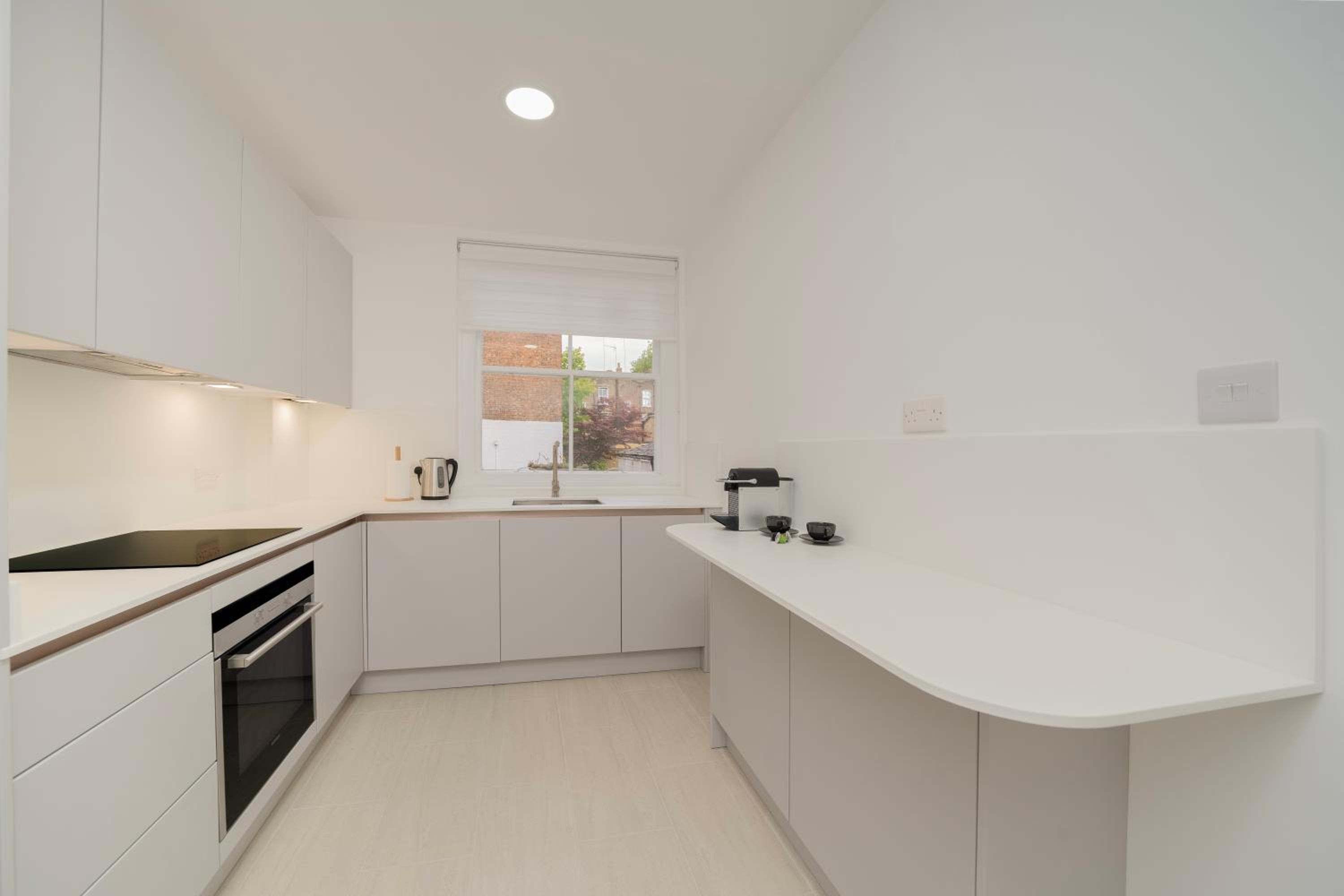 Bright & stylish apartment in Central London